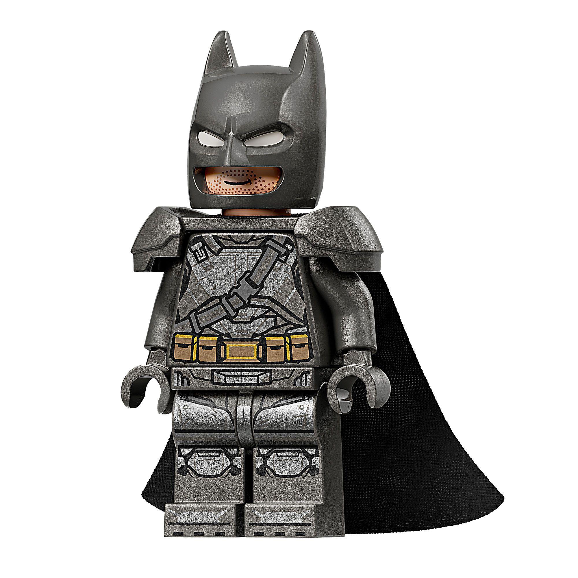 LEGO BATIMÓVIL DE BATMAN V SUPERMAN 76331-3