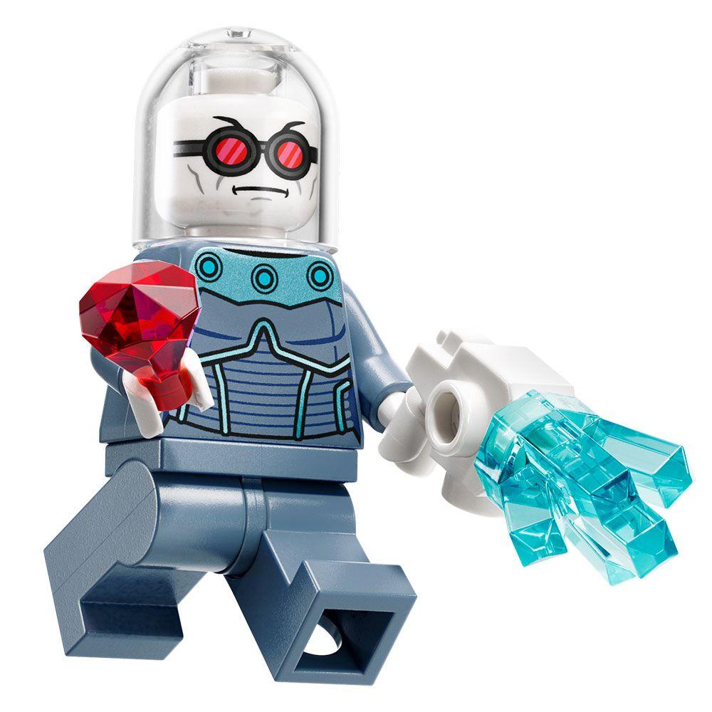 LEGO Batman™ y Batimóvil vs. Mr. Freeze™ (76301)-2
