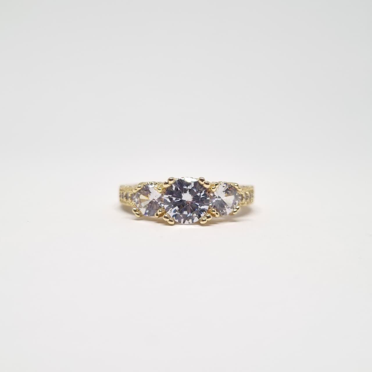 Anillo Triple Cristal con Riel Enchapado en oro de 18k-0