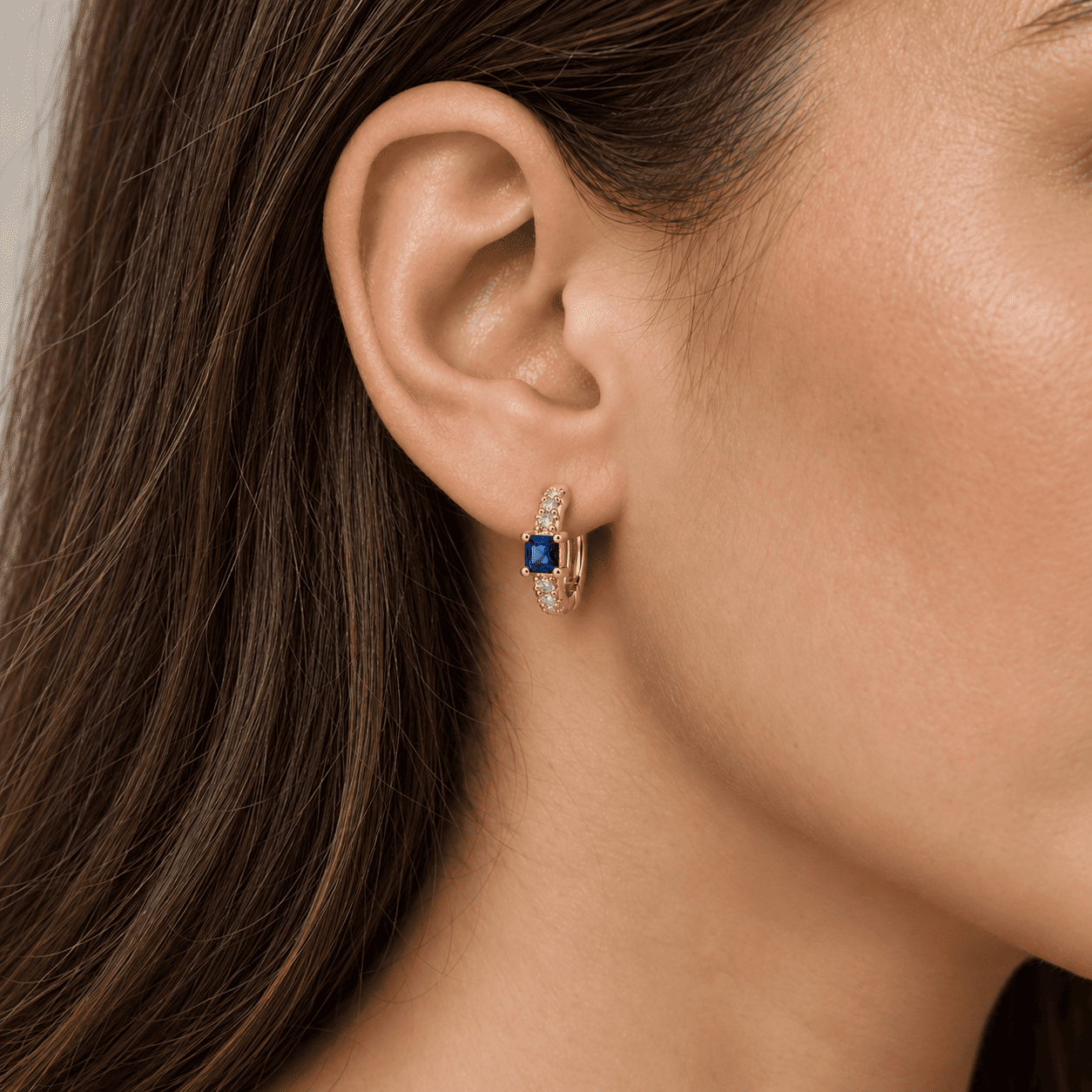 Aros Argolla con Piedra Cuadrada Enchapados en Oro 14mm-1