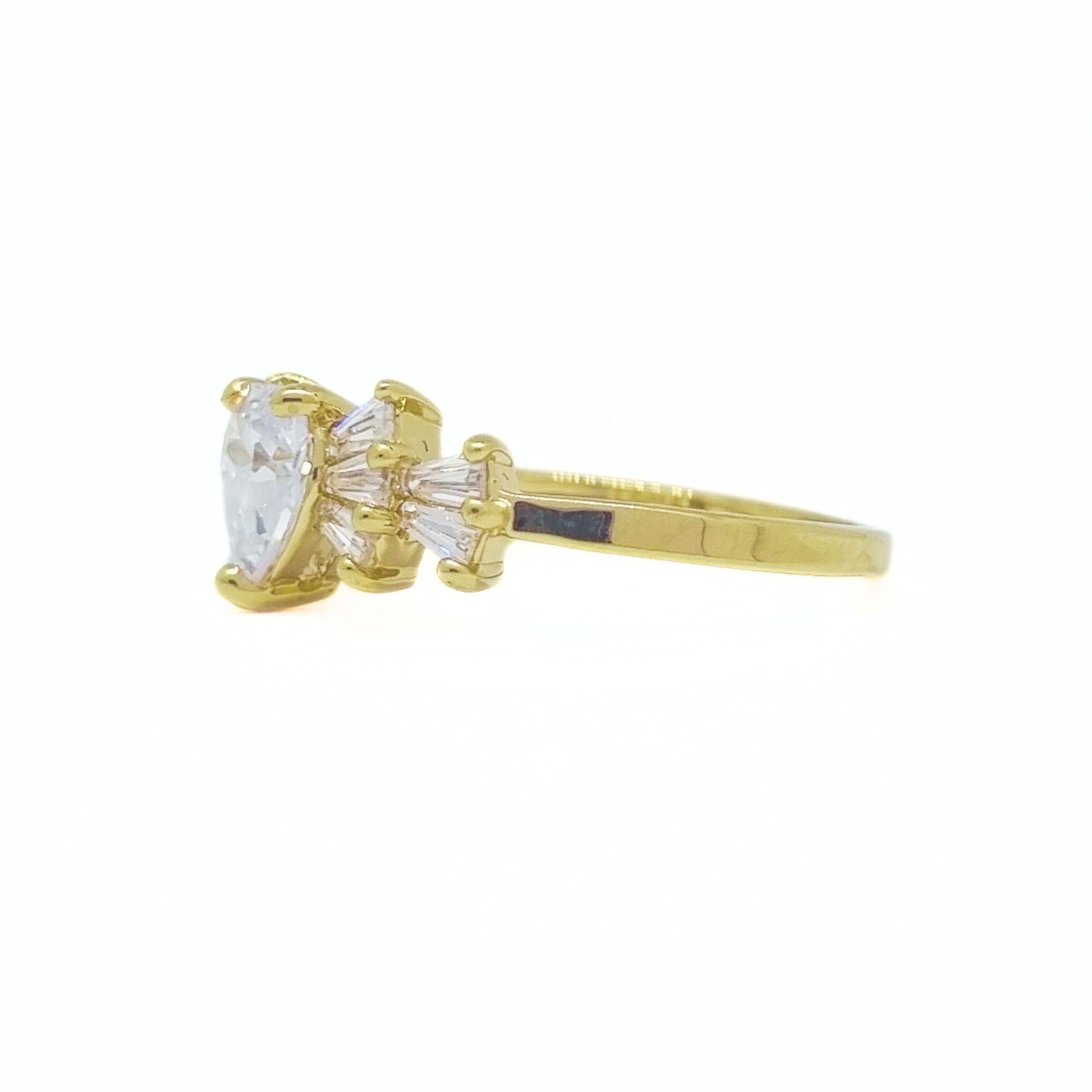 Anillo Corazón enchapado en oro de 18k-1