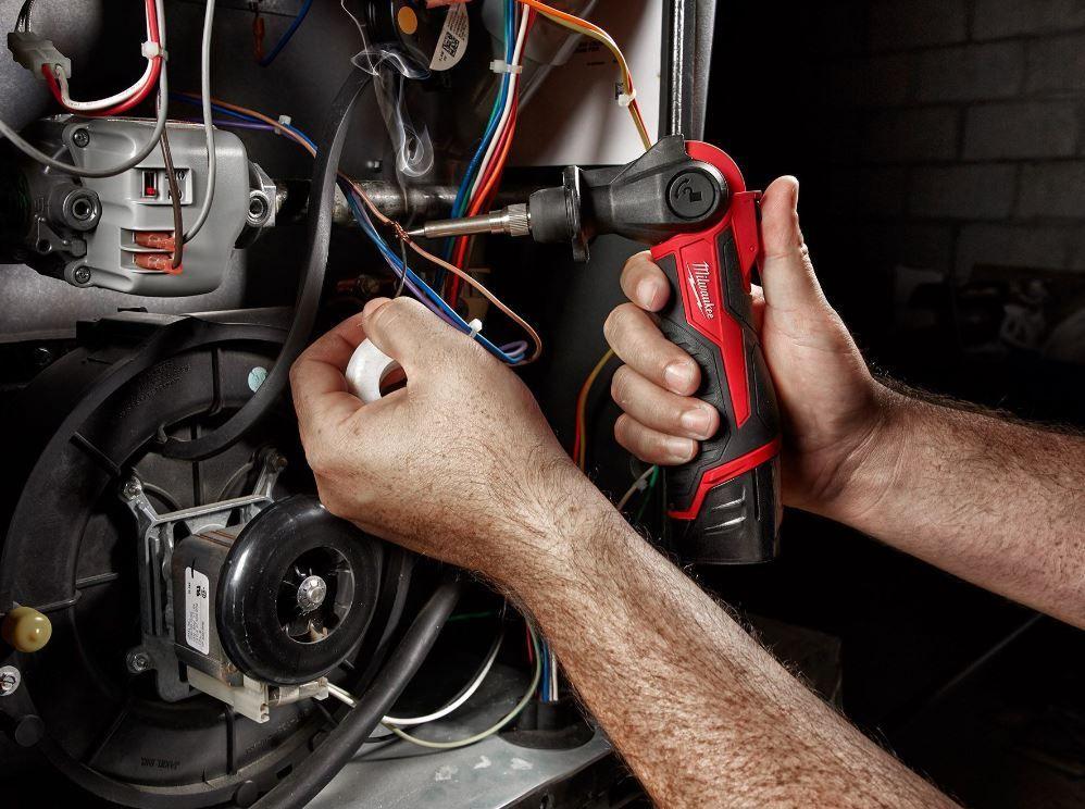 Cautín soldador M12 con luz led de trabajo Milwaukee 2488-20-3