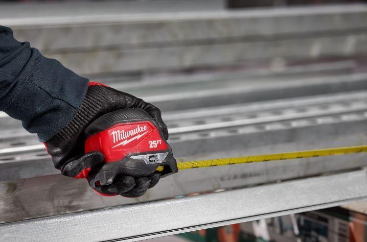 Huincha métrica magnética de 8 m/26 Milwaukee 48-22-1026M-3