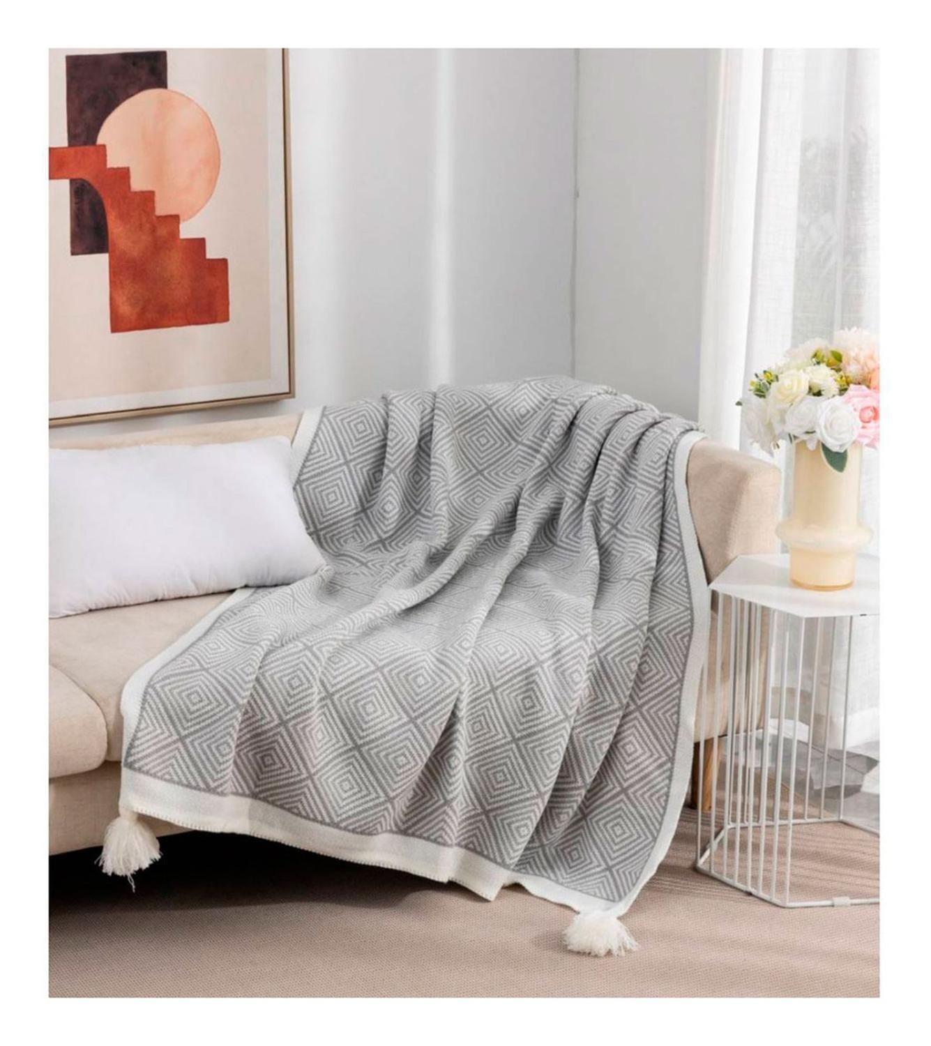 Manta De Lanilla Rombo Con Detalle Borla 130x150 Beige-0