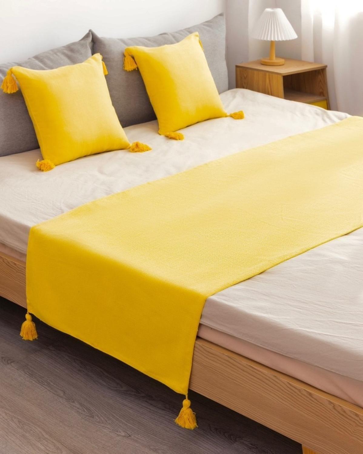 Set Piecera + Dos Fundas De Cojín Con Detalle Borla Colores-0