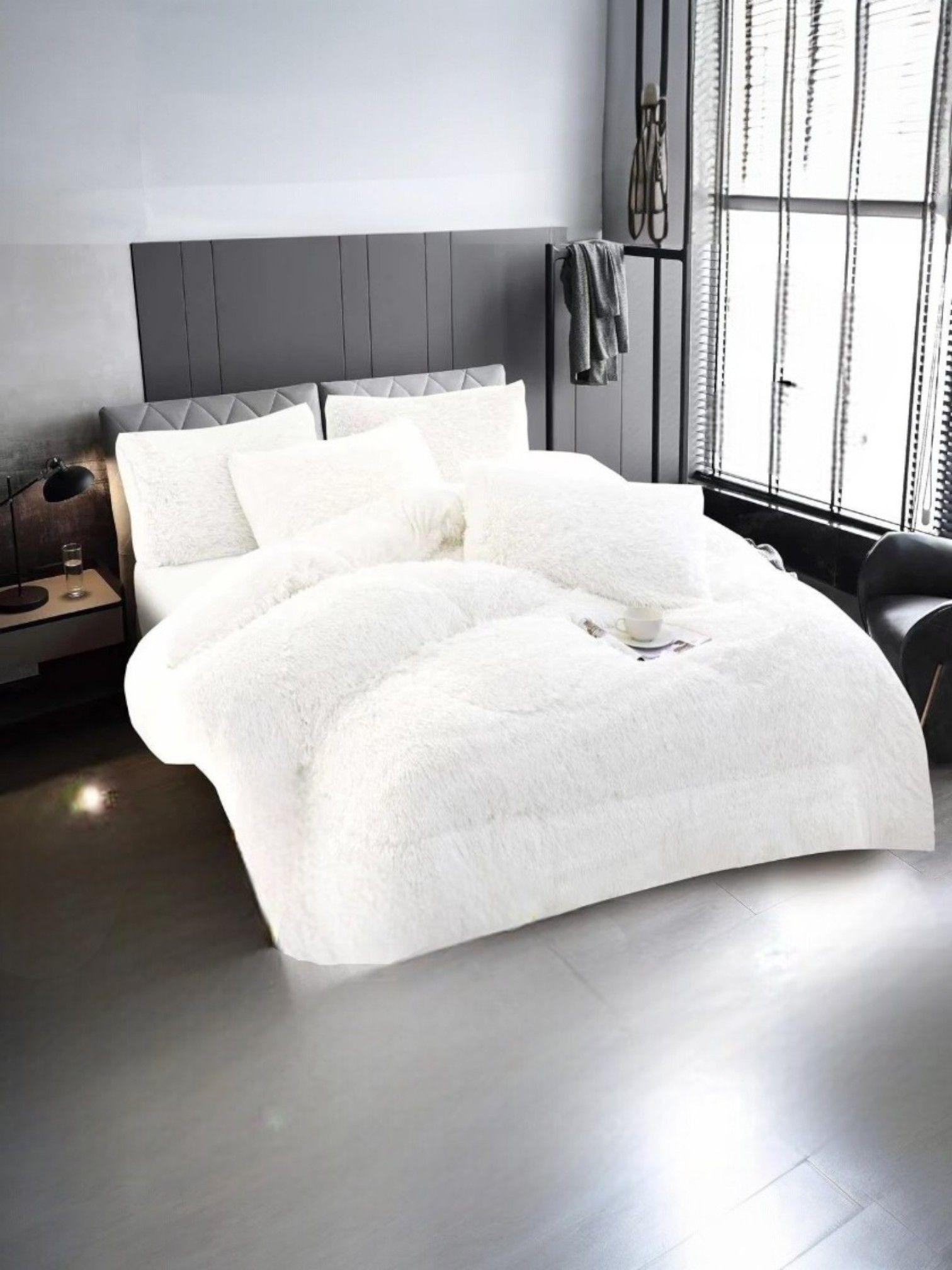 Cobertor de Invierno Peludo Con Chiporro Plaza y Media Color Blanco-1