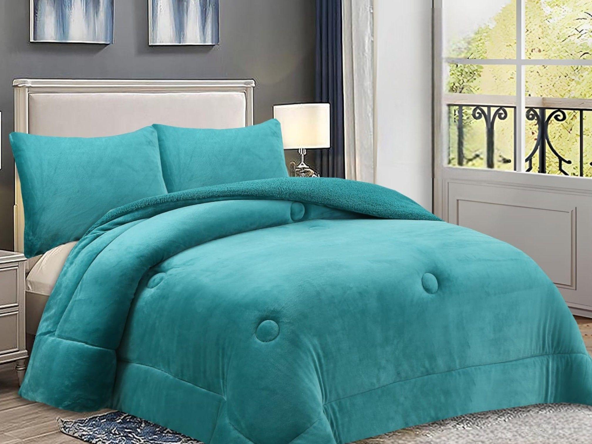 COBERTOR DE INVIERNO PLUSH LISO TAMAÑO KING -1