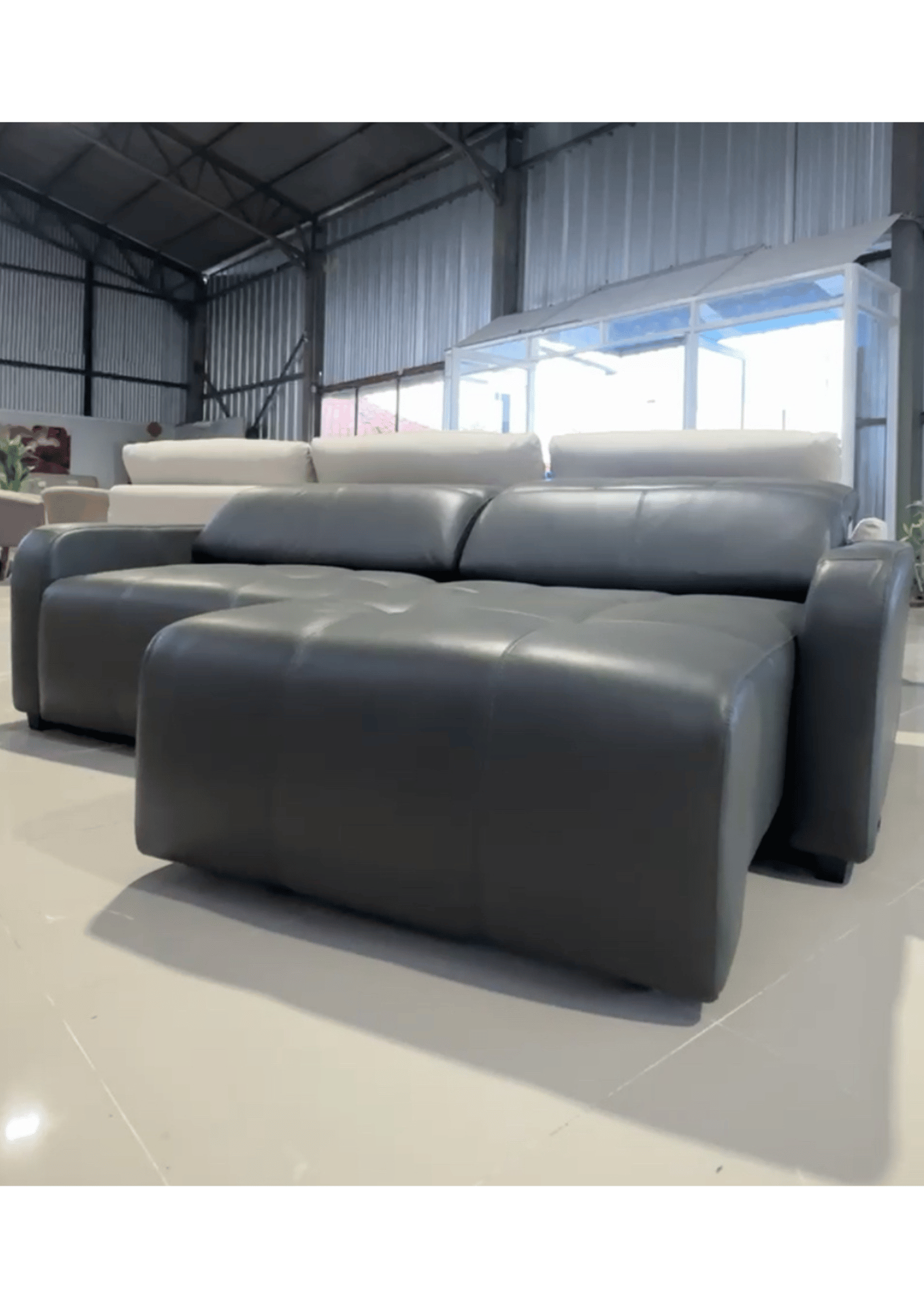 Sofá Cuero 3 cuerpos Kurt extensible y reclinable-2