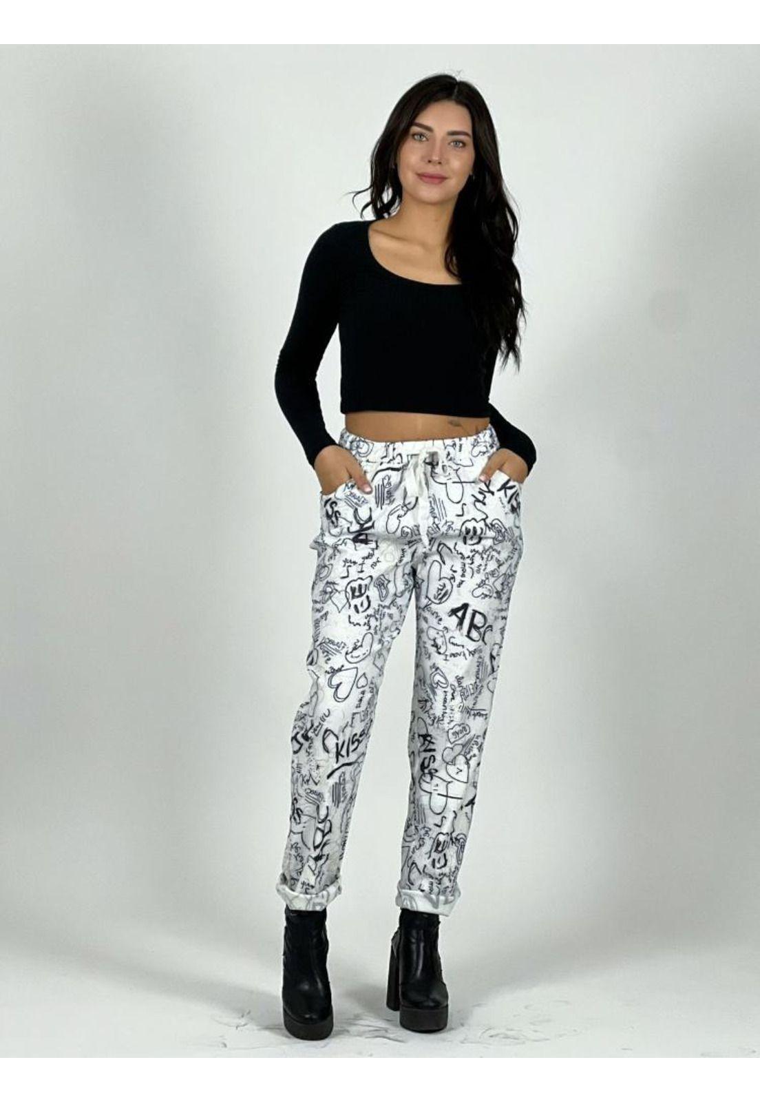 Jogger Estampado Letras y Corazones-0