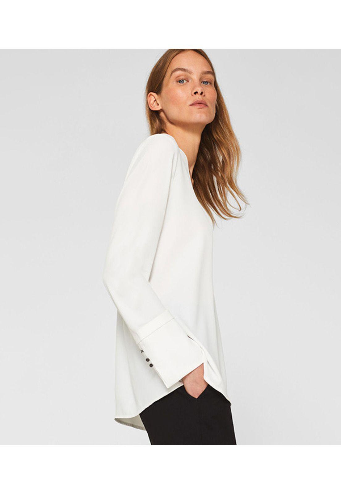 Blusa de crepé con elegantes detalles-5