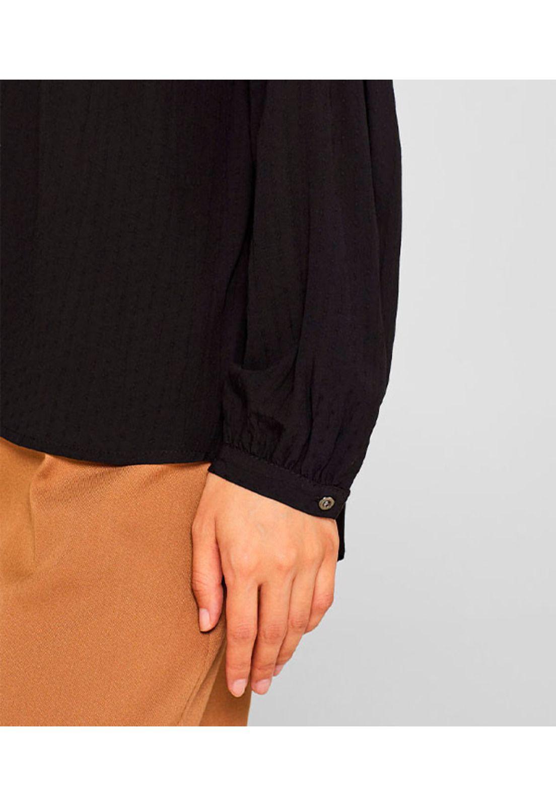 Blusa de cuello tunecino con textura-1