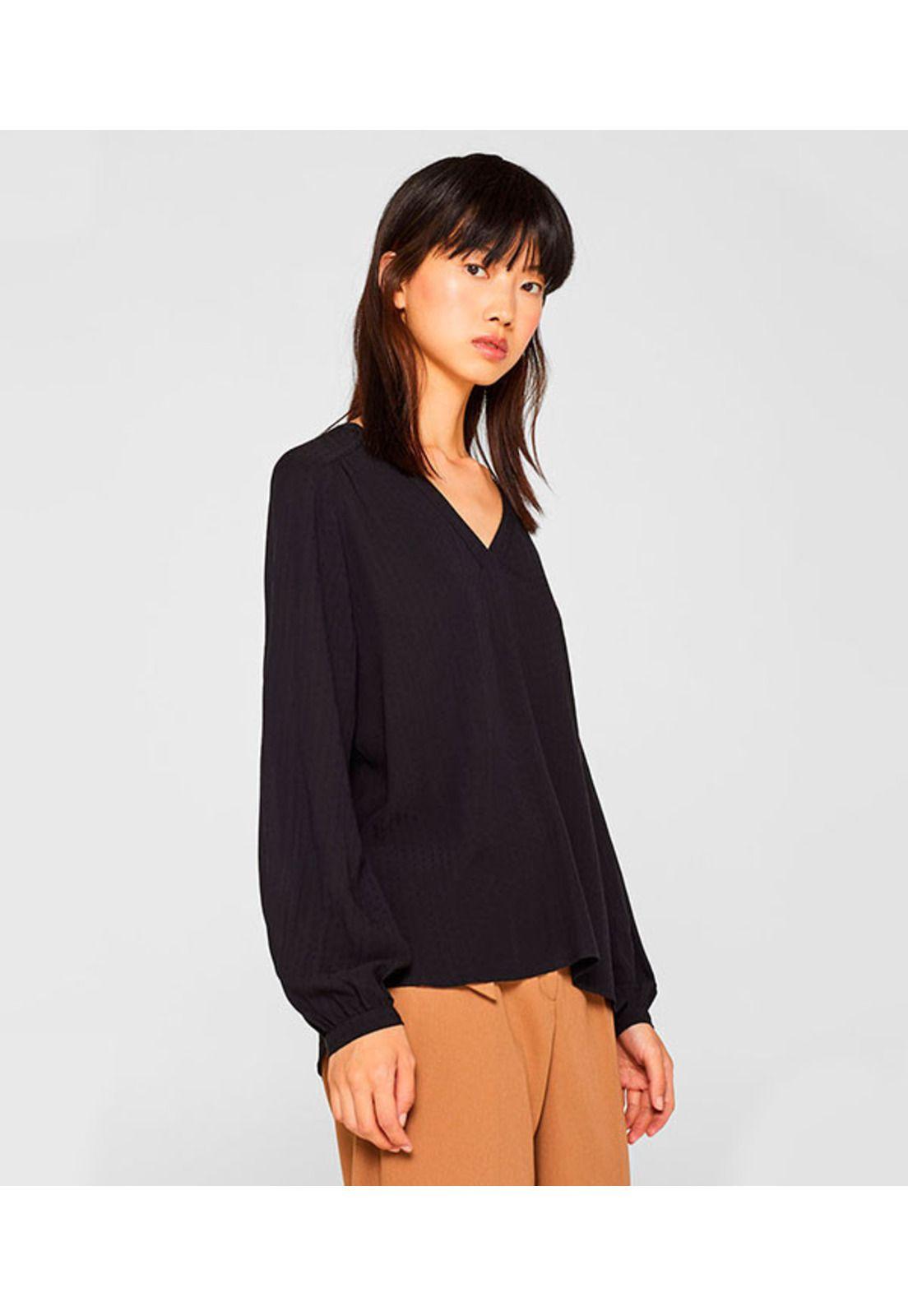 Blusa de cuello tunecino con textura-4