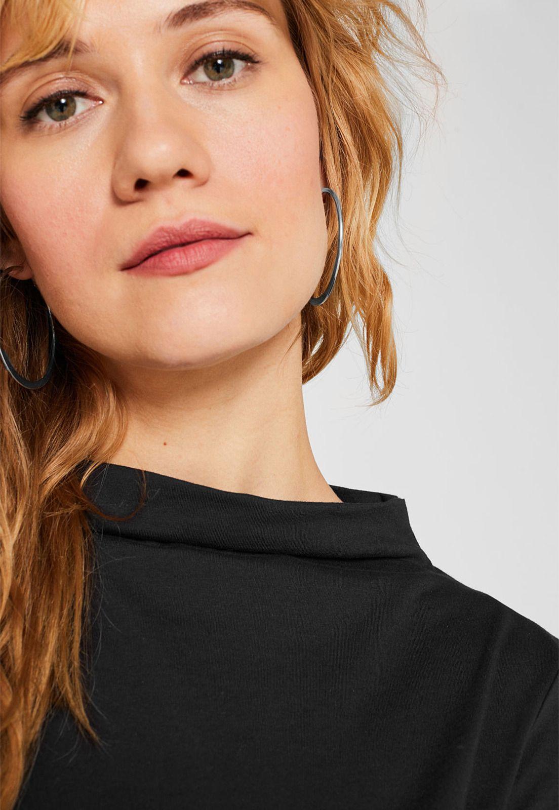 Polera De Manga Larga Con Cuello Alto-2
