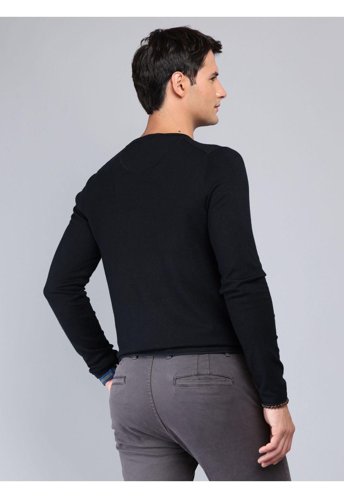 Sweater Cuello Redondo Regular Fit Negro Soviet SCII109NE-1