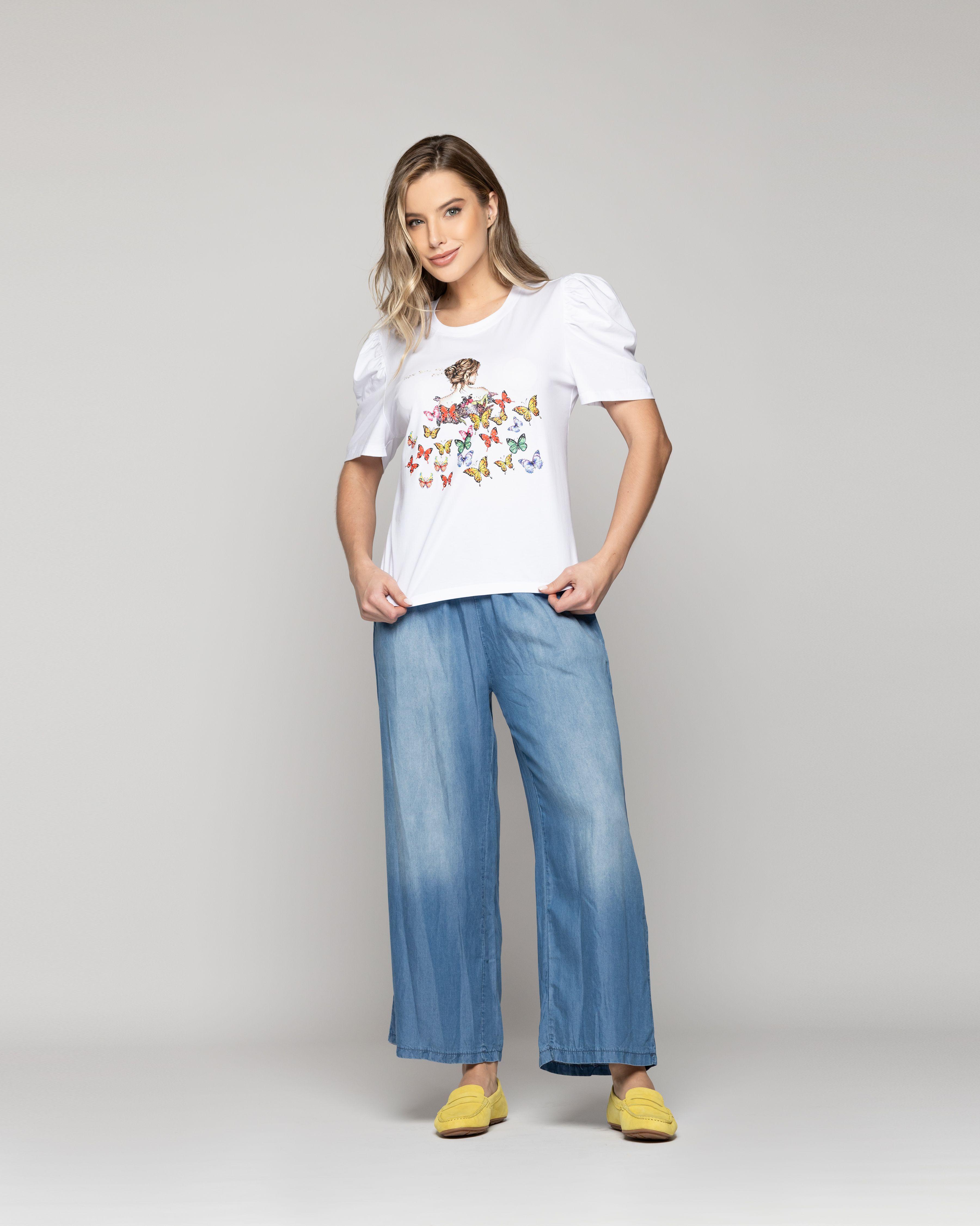 Polera Mujer Ofelia Manga Corta Con Estampado De Mariposas Blanca Lineatre-4