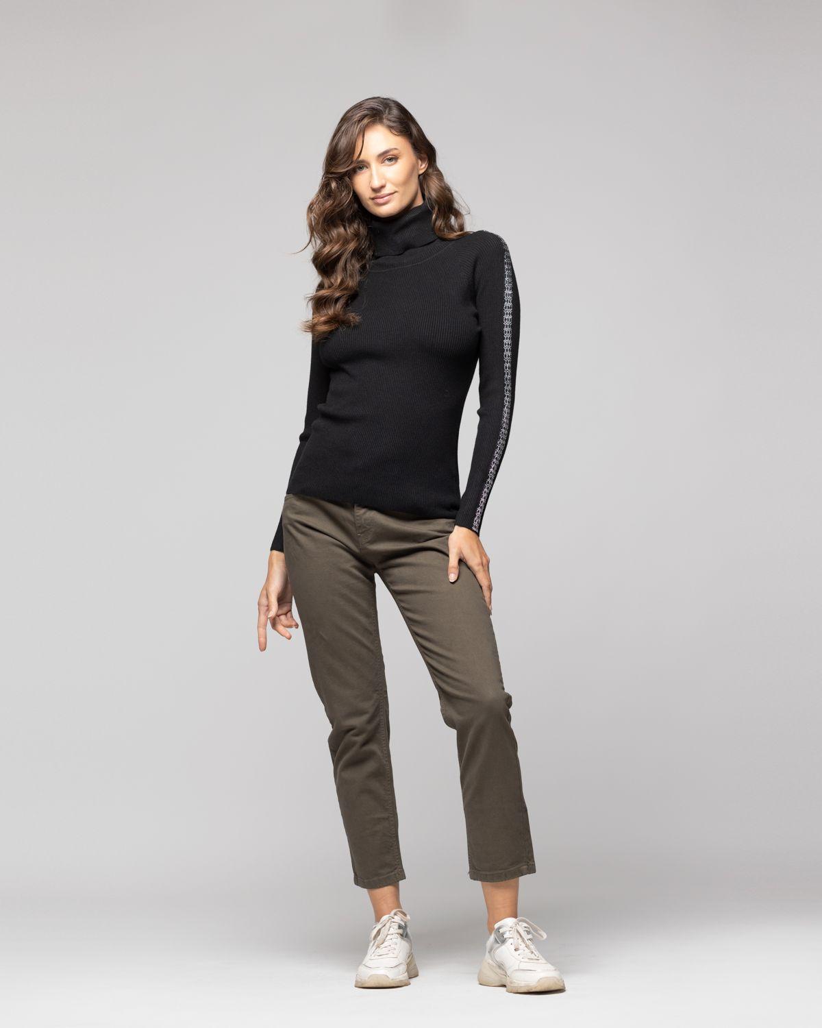 Sweater Mujer Anahí cuello beatle Negro Lineatre-2