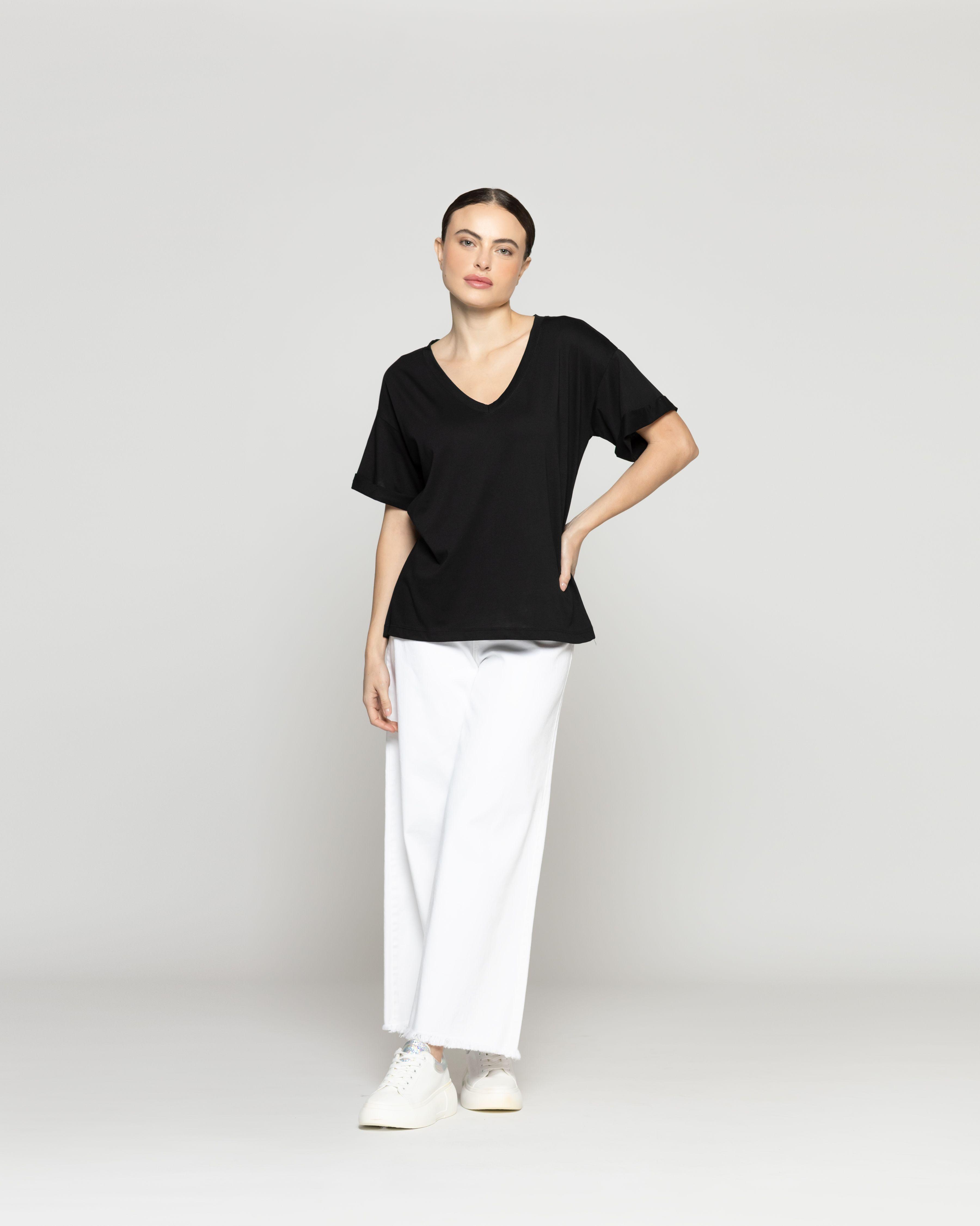 Polera Mujer Básico Ornella Escote V Negra Lineatre-4