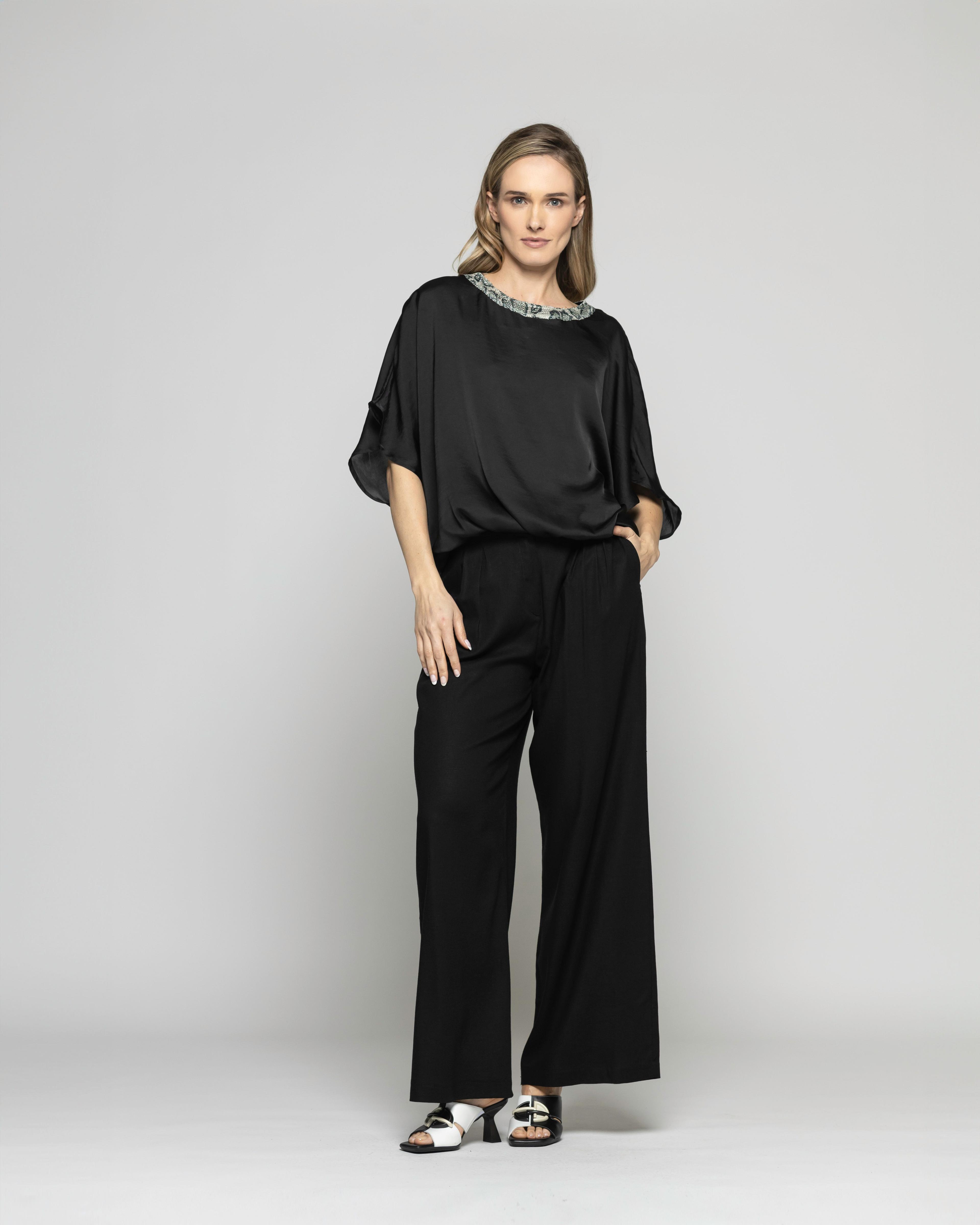 Blusa Mujer Girasol Satinada Detalle Lentejuelas Negra Ludovica-0