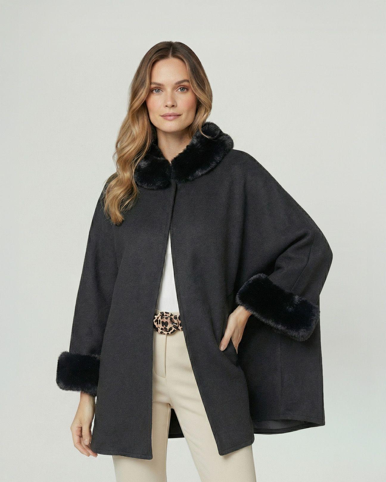 Poncho Mujer Maria Overside Cuello Tipo Kimono  Manga Caída Negro Lineatre-0