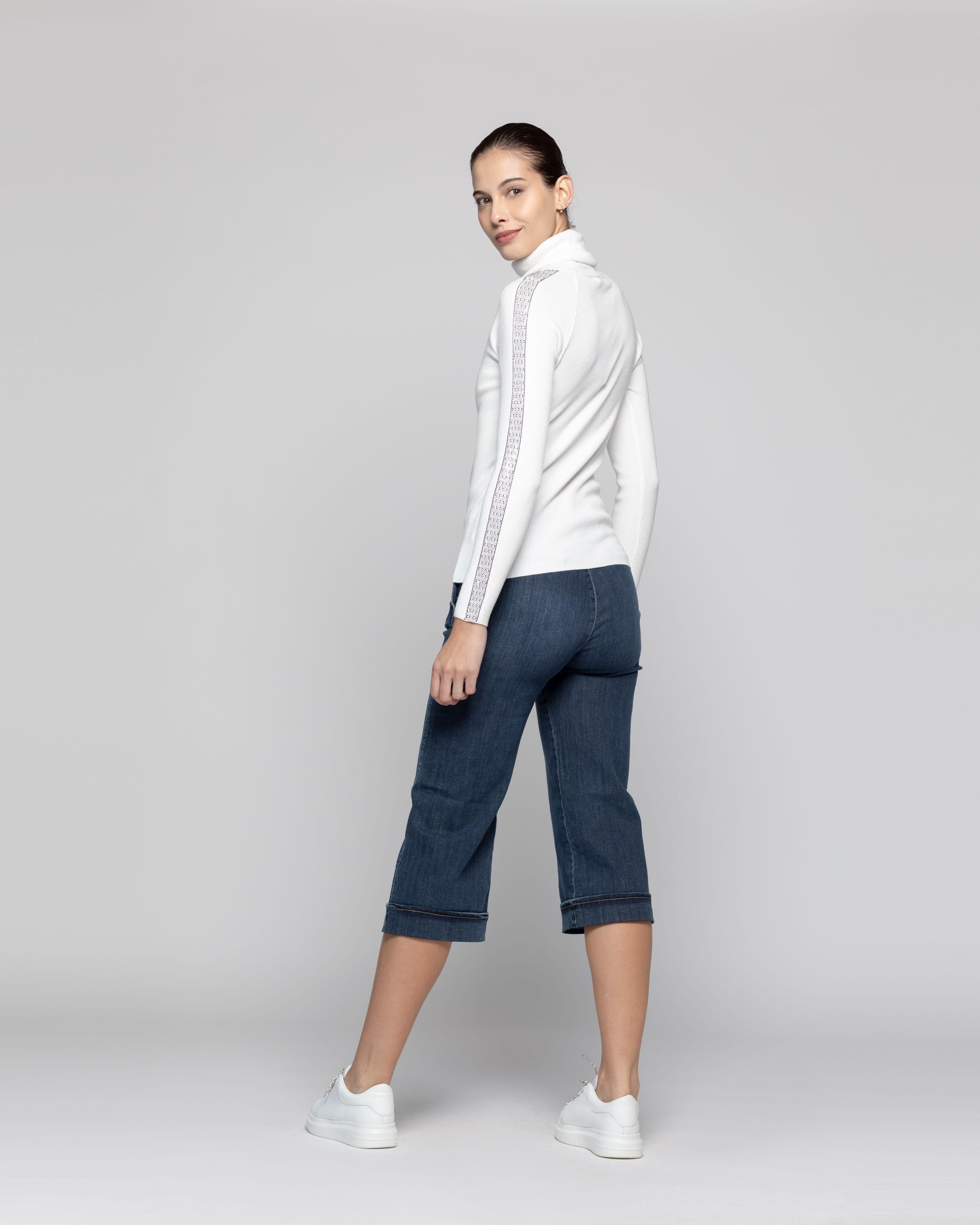 Sweater Mujer Anahí cuello beatle Blanco Lineatre-2