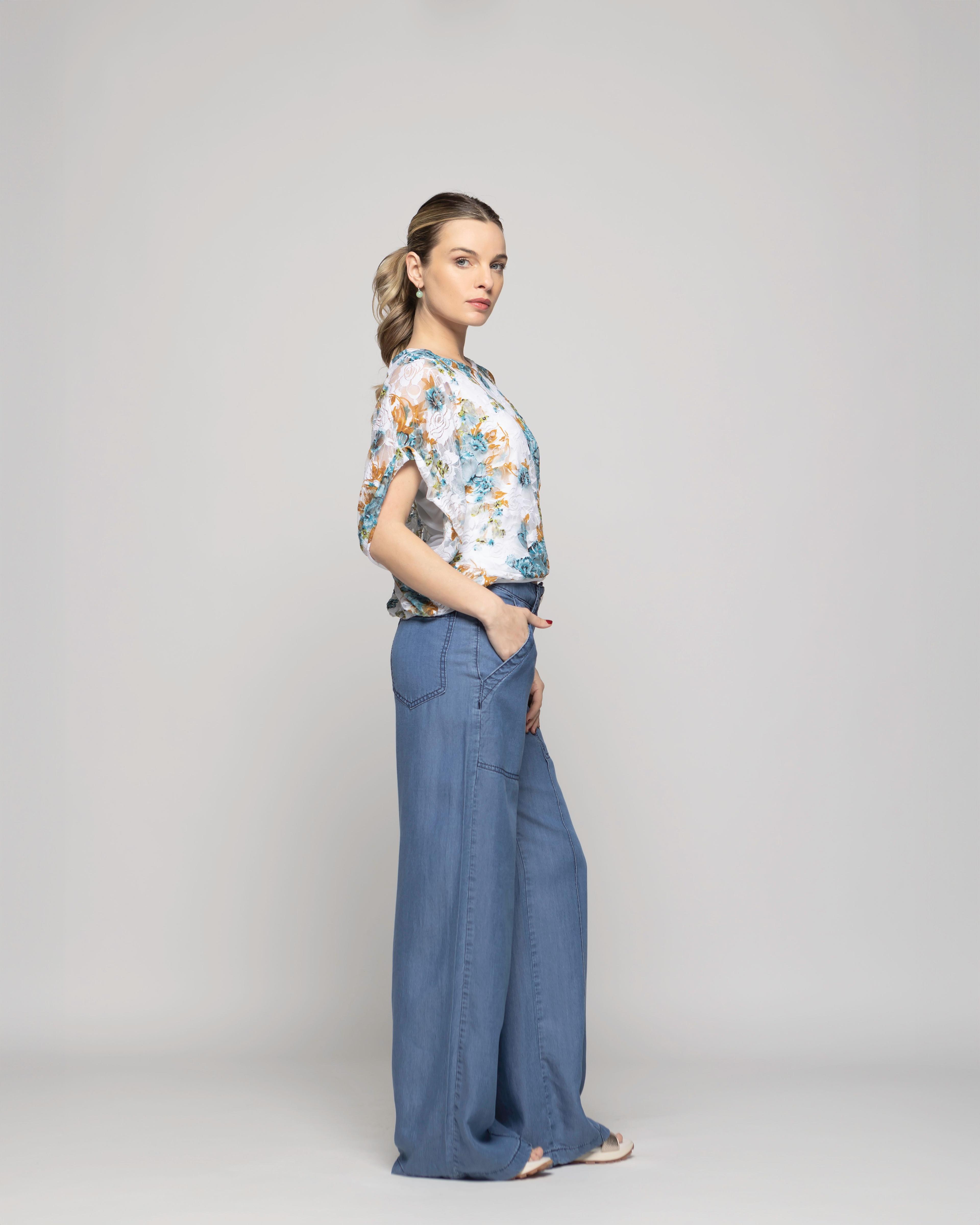 Polera Nigella Manga Caída Encaje Floral Blanco Y Verde Turquesa Ludovica-6