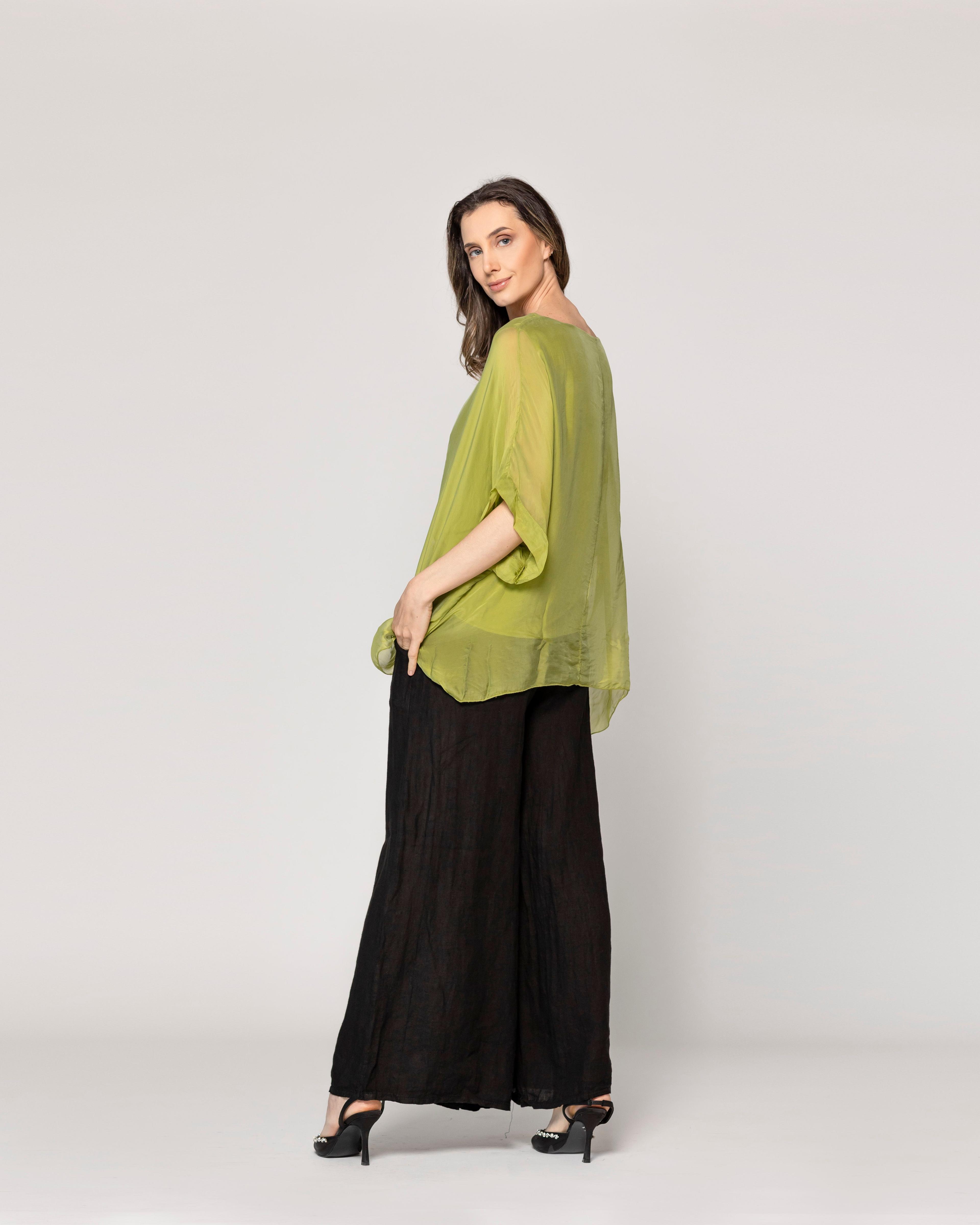 Blusa Mujer Boruta Mangas Murciélago Verde Oliva Lineatre-2