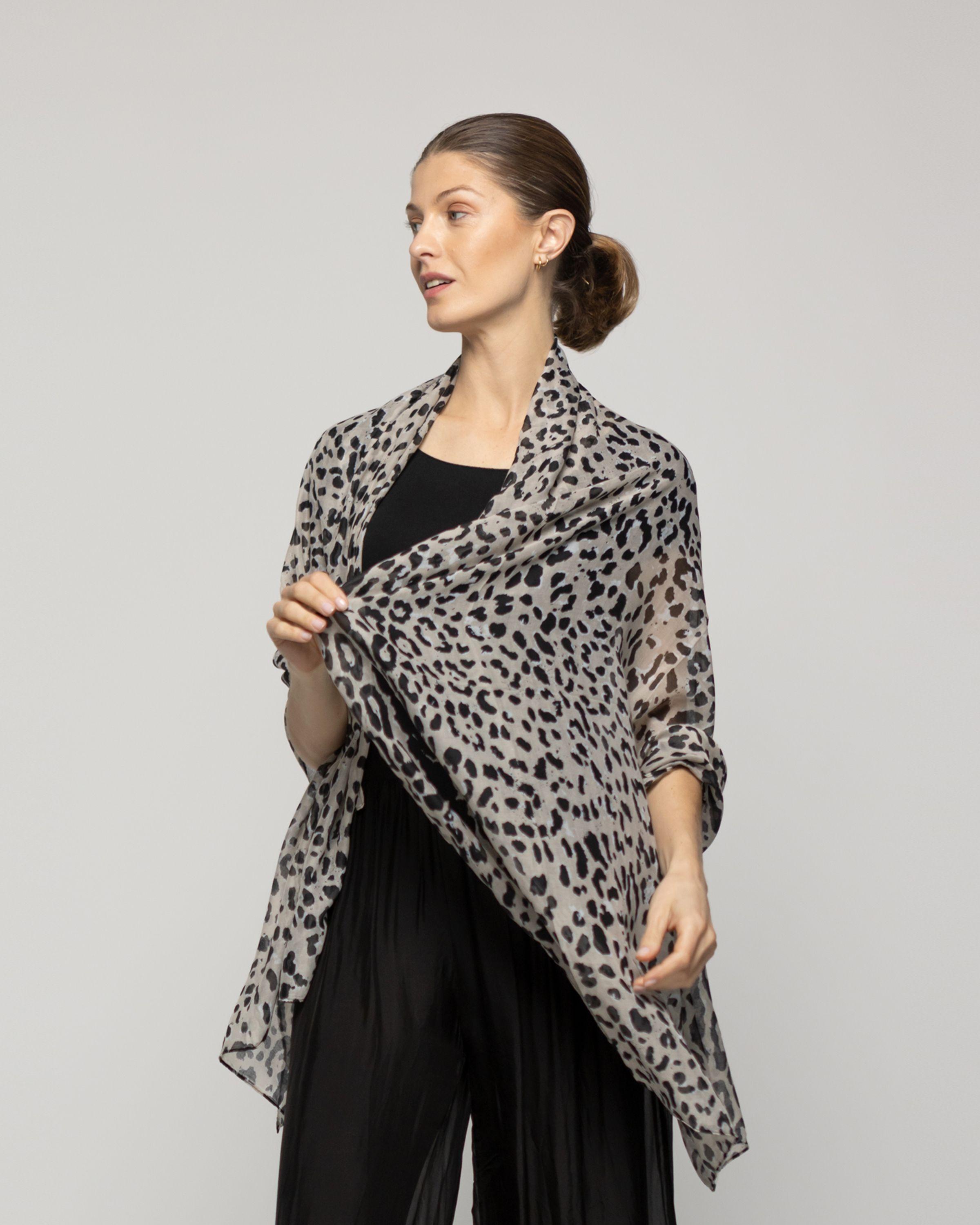 Echarpe Mujer Largo Estampado Leopardo Neutro Lineatre-0