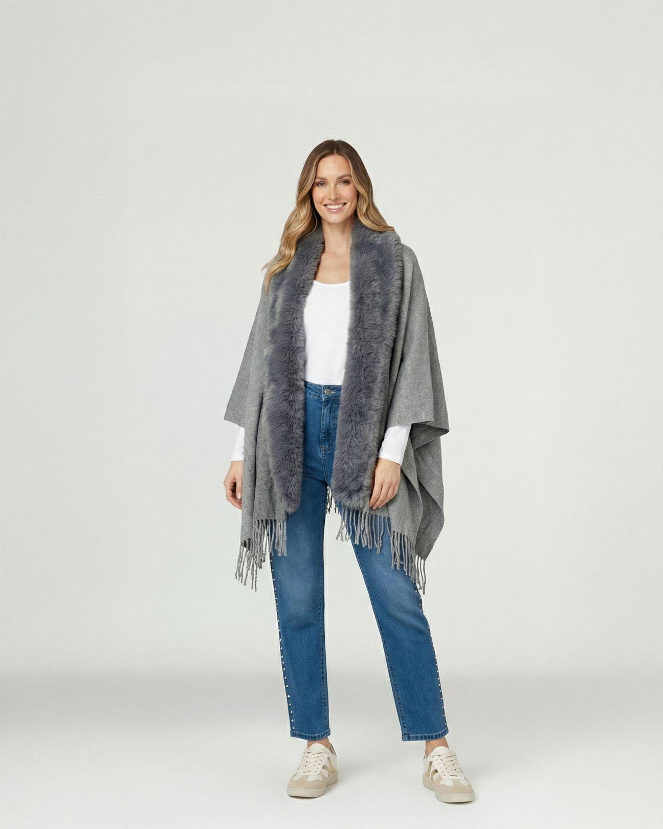 Poncho Mujer Verónica Gris Lineatre-3