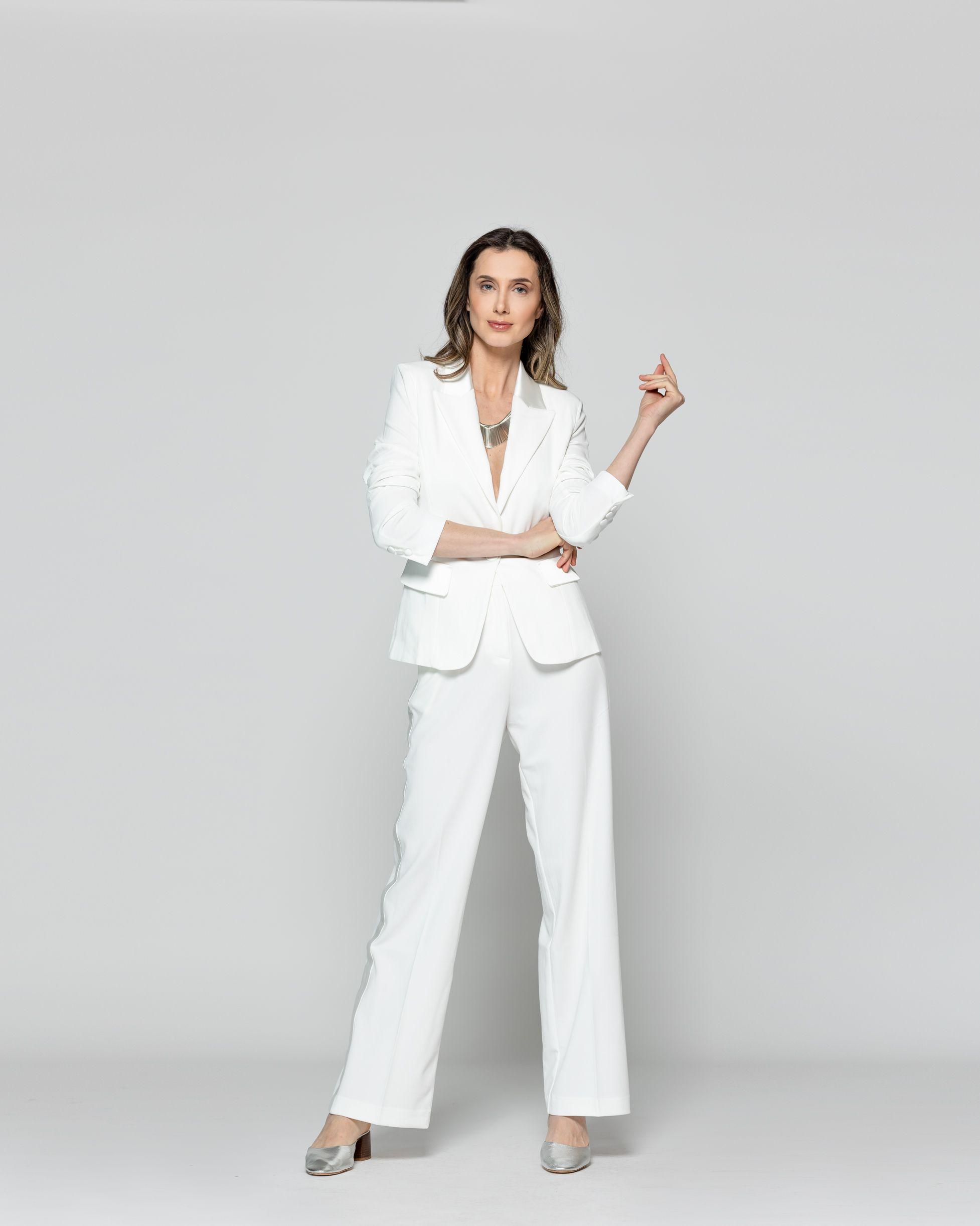 Chaqueta Mujer Tipo Blazer Caterina Con Botón Satinada Blanco Crudo Lineatre-1