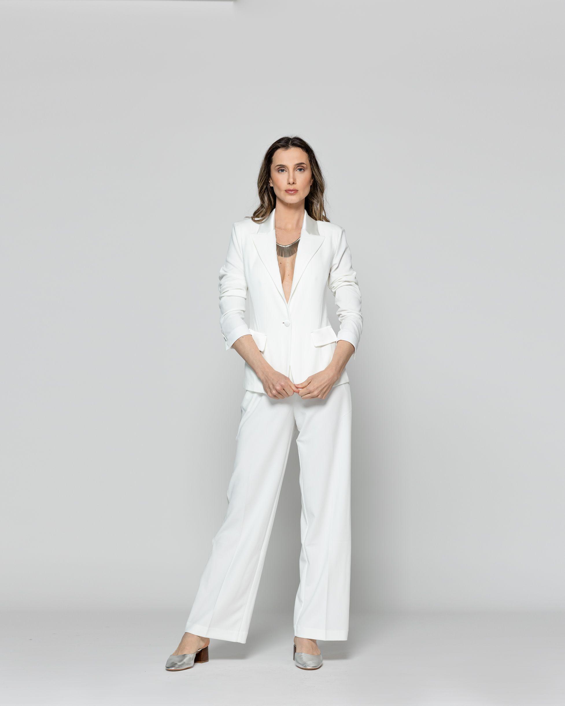 Chaqueta Mujer Tipo Blazer Caterina Con Botón Satinada Blanco Crudo Lineatre-4