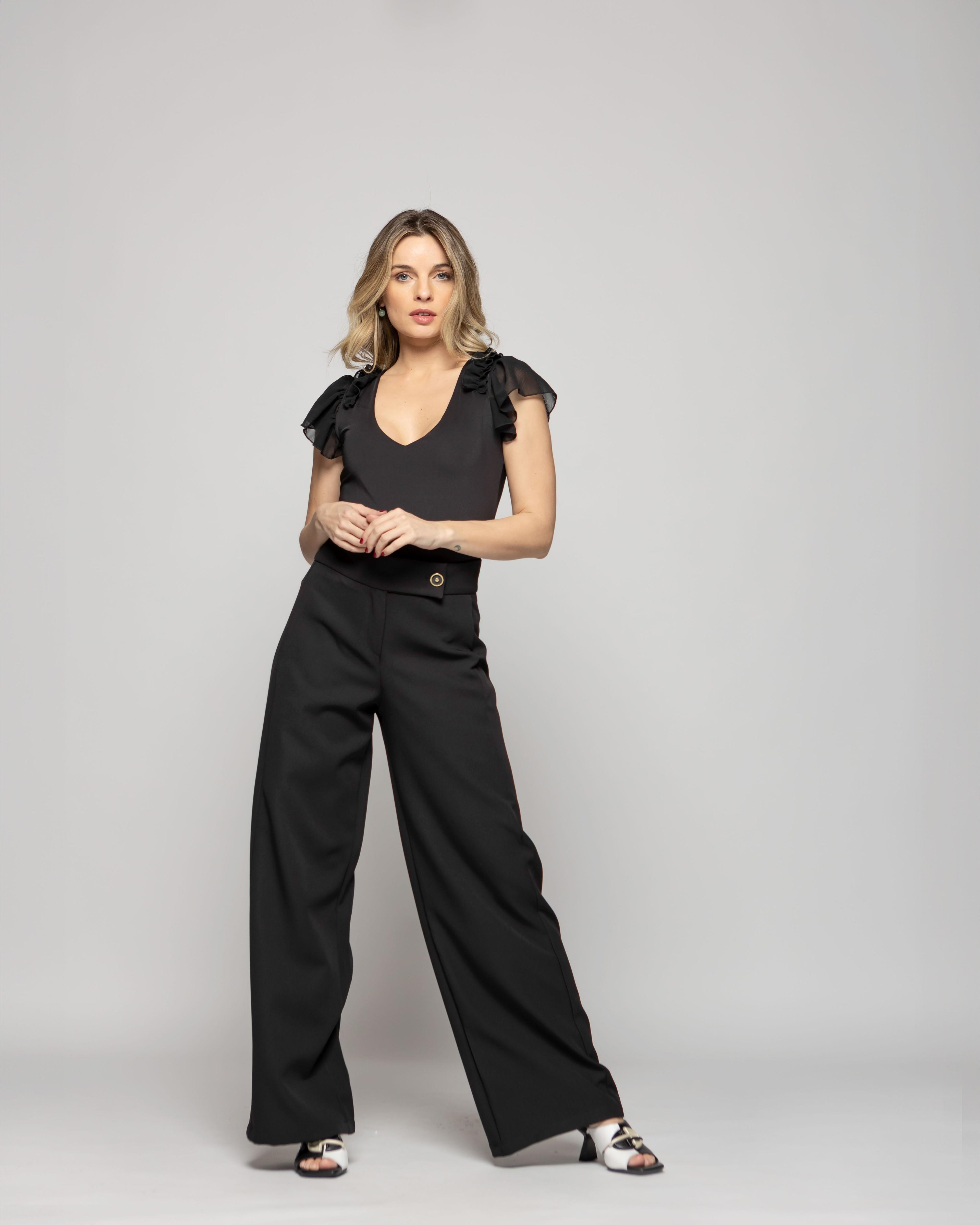 Body Mujer Astromelia Escote V Manga Corta Con Vuelos Negro Ludvica-2