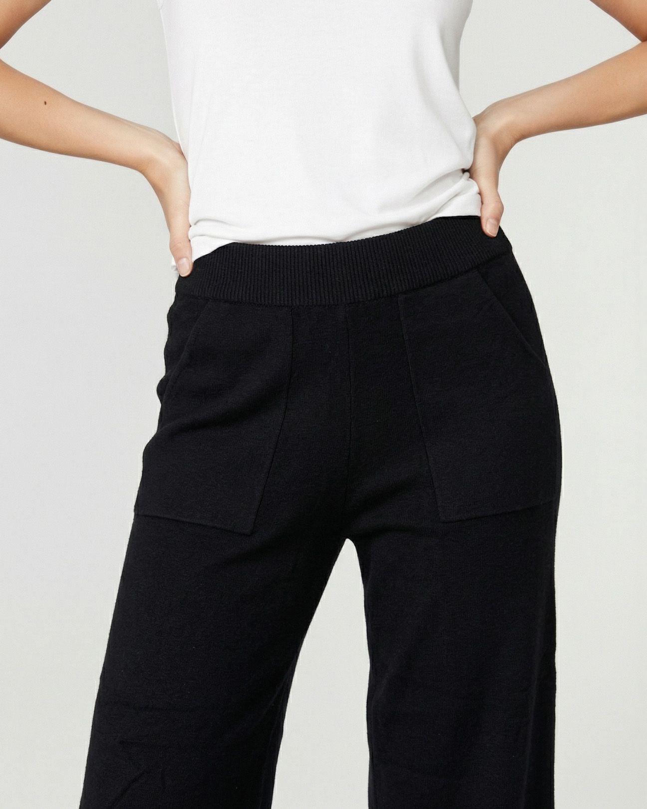 Pantalon Mujer Giovanna Regular Negro Lineatre-2