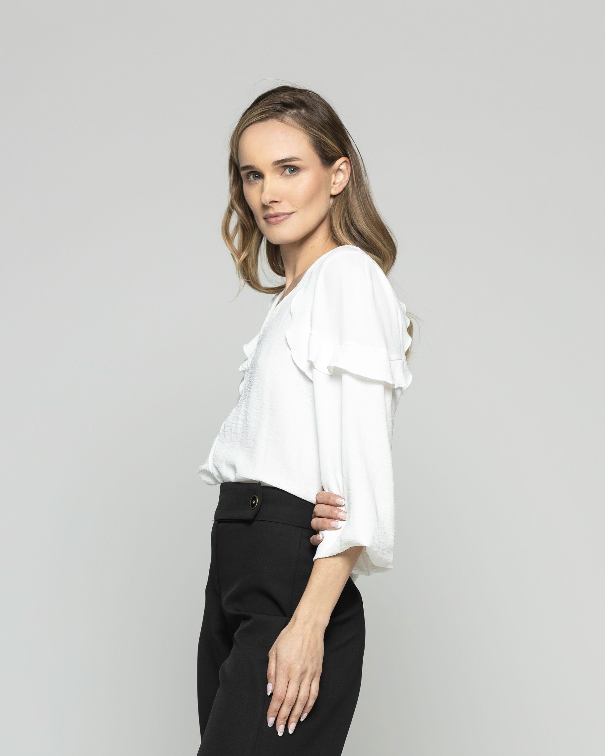 Blusa Mujer Eucomis Escote V Volantes Mangas 3/4 Blanca Crudo Ludovica-3