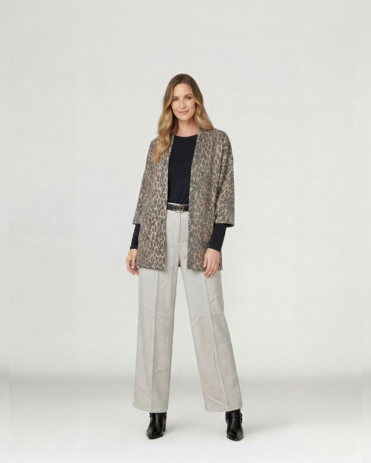 Tapado Mujer Julieta Relaxed Cuello Tipo Kimono Manga Caída Leopardo Lineatre-3