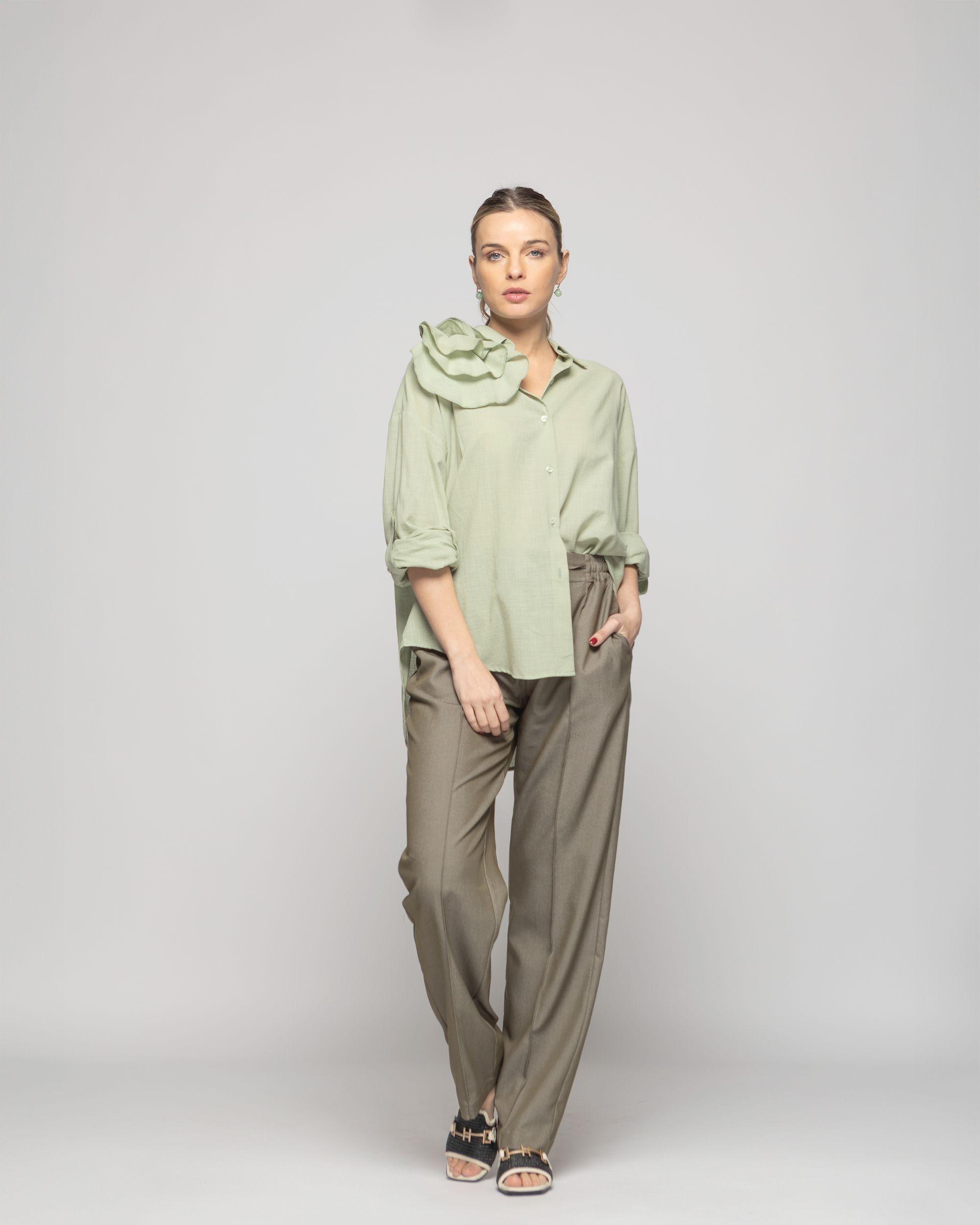 Blusa Mujer Buganvilla Camisera Viscosa Manga Larga Detalle Flor Verde Salvia Ludovica-1