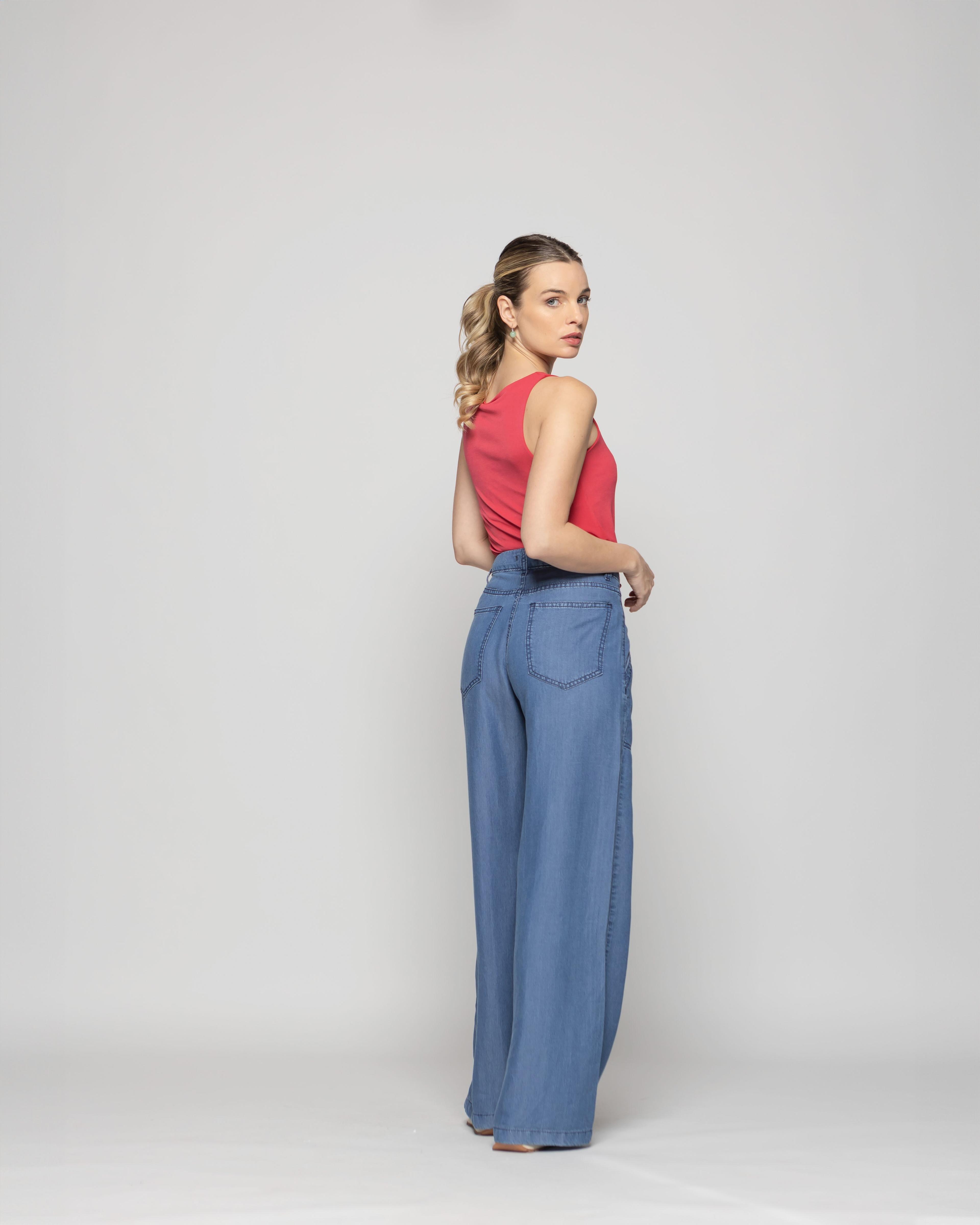 Polera Mujer Pensamiento Cuello Redondo Sin Mangas Ajustada Rojo Frutilla Ludovica-5