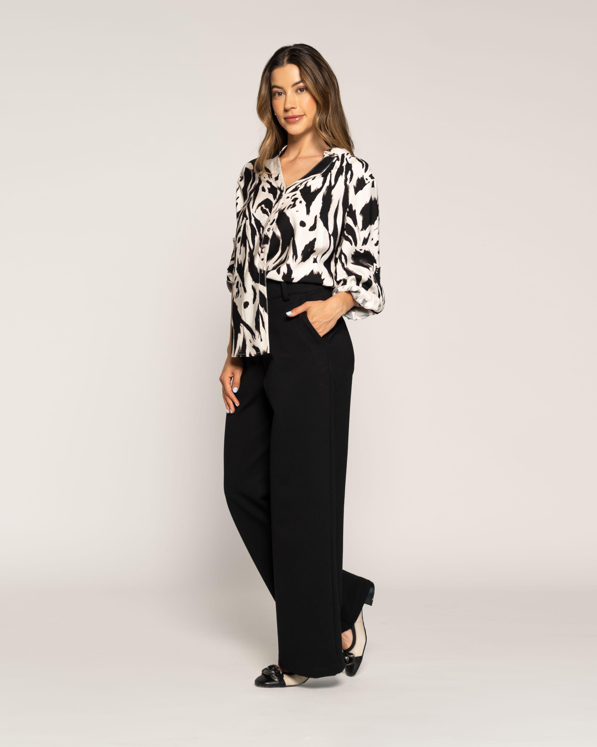 Blusa Ana Negra Ajustada Cuello V Manga Larga Ludovica-1