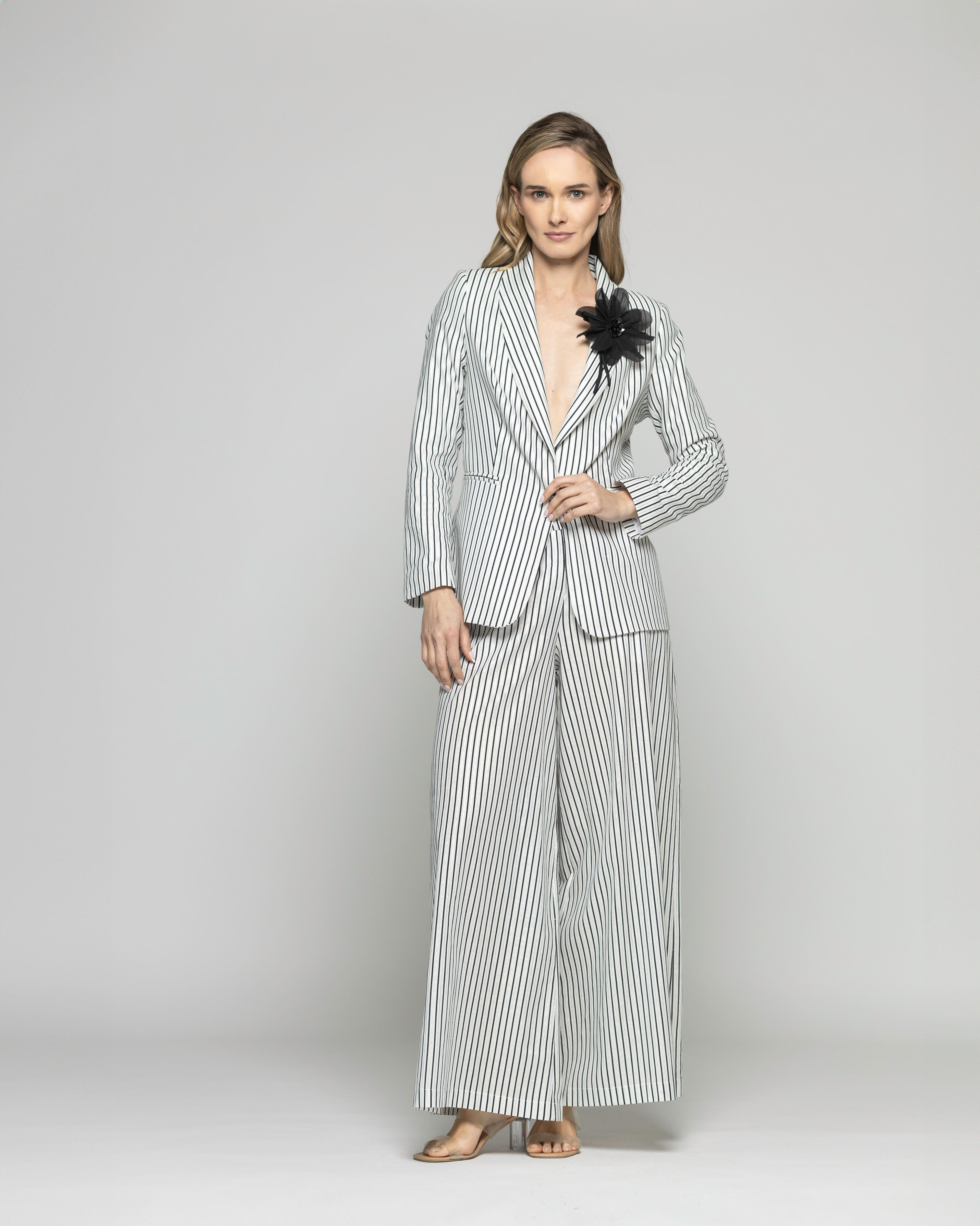 Blazer Mujer Liatris Largo Clásico Algodón Rayas Negro Y Blanco Ludovica-0