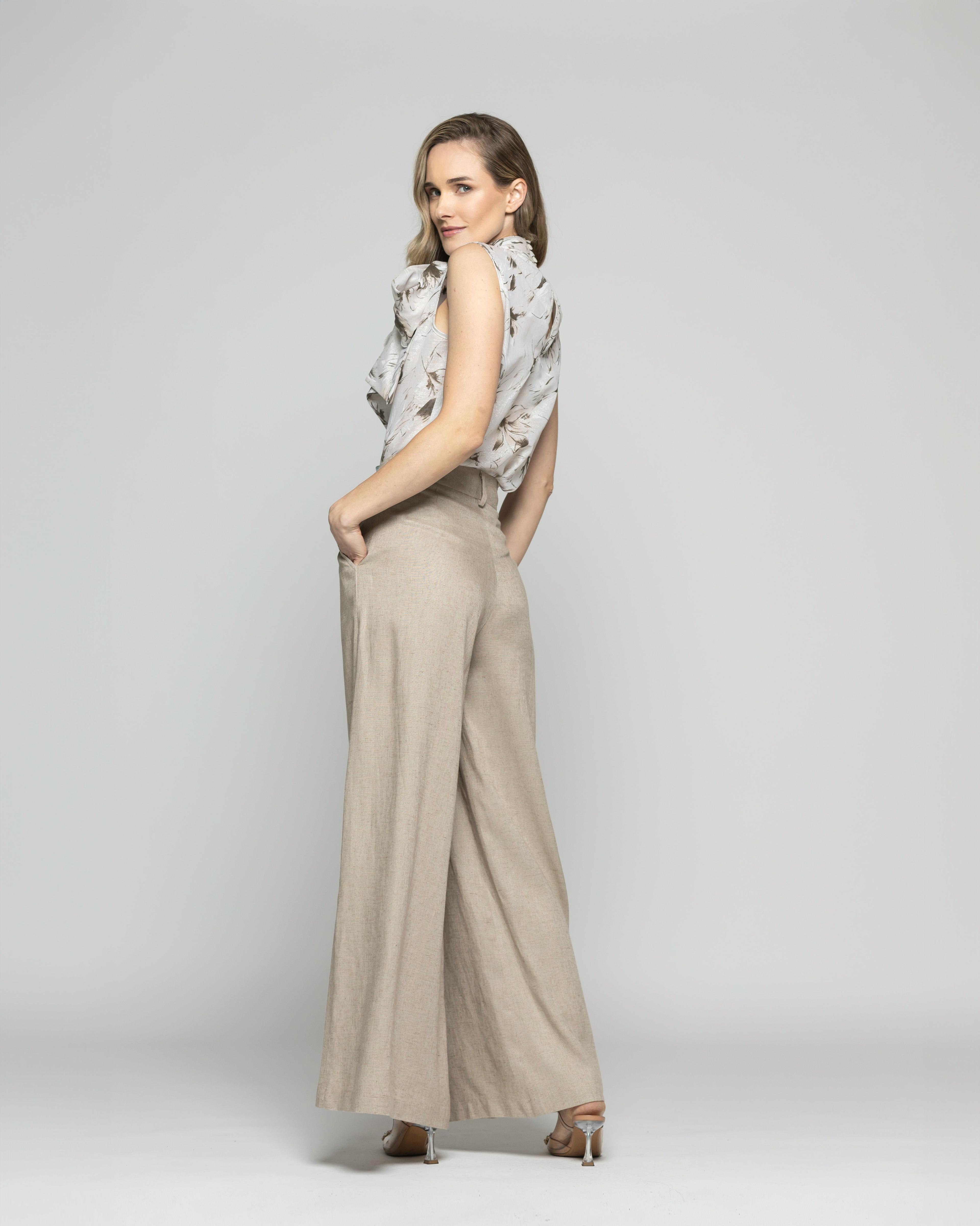 Blusa Mujer Gazania Sin Mangas Lazo Pañuelo Estampado Beige Ludovica-2