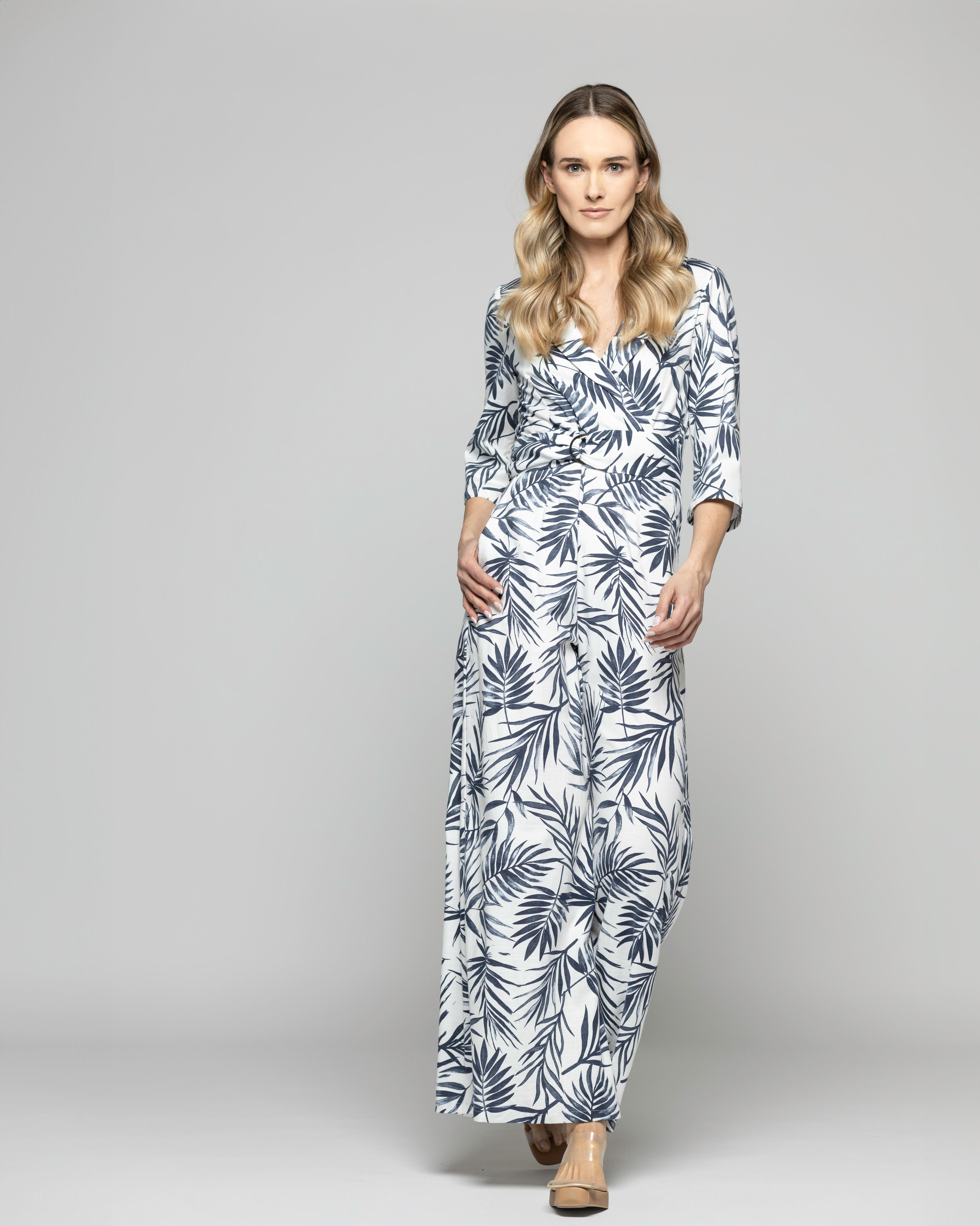 Enterito Mujer Amarilis Escote Cruzado Manga 3/4 Estampado Hojas Blanco Y Azul Ludovica-2