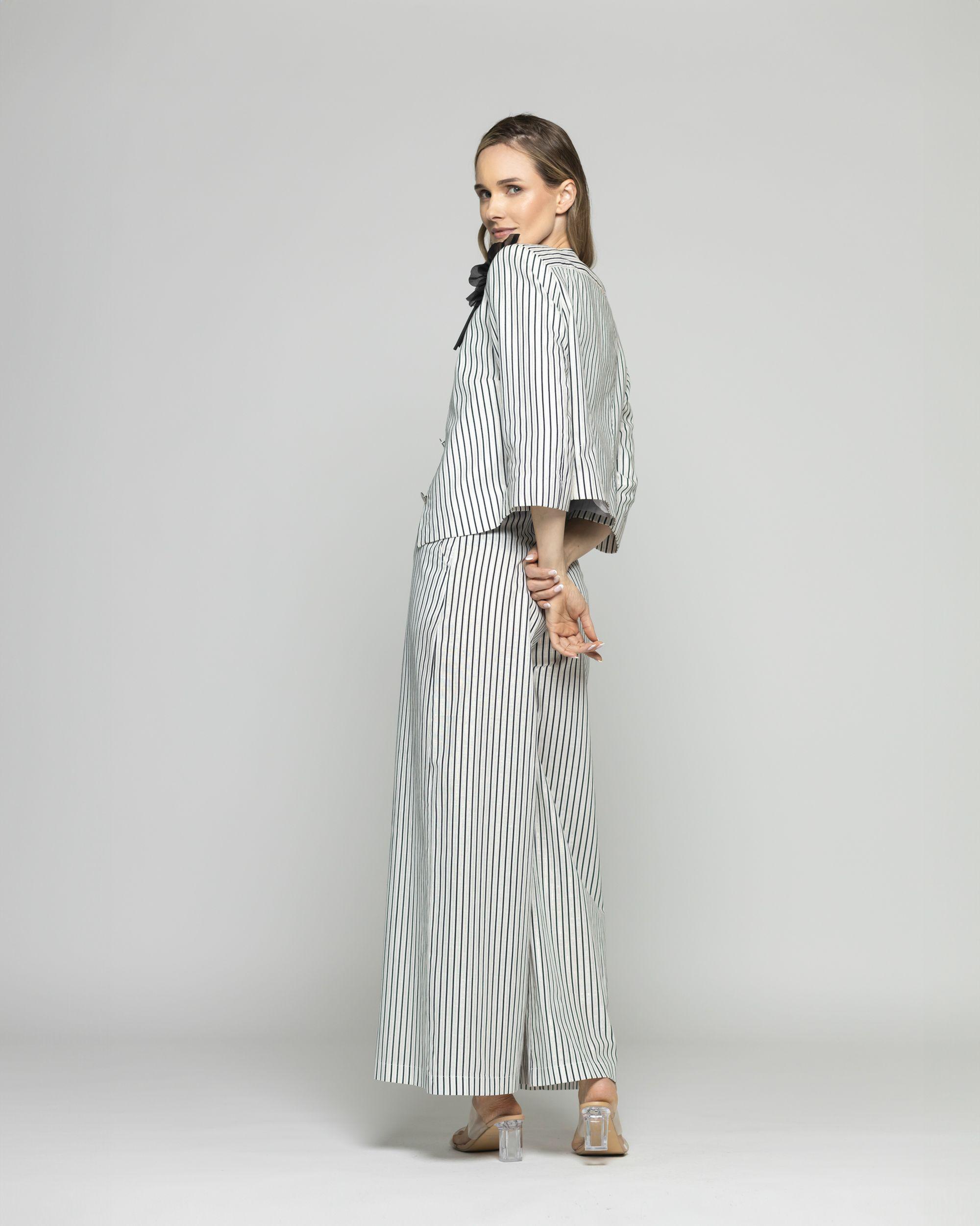 Blazer Mujer Liatris Corto Escote Redondo Algodón Manga 3/4 Rayas Negro Y Blanco Ludovica-5