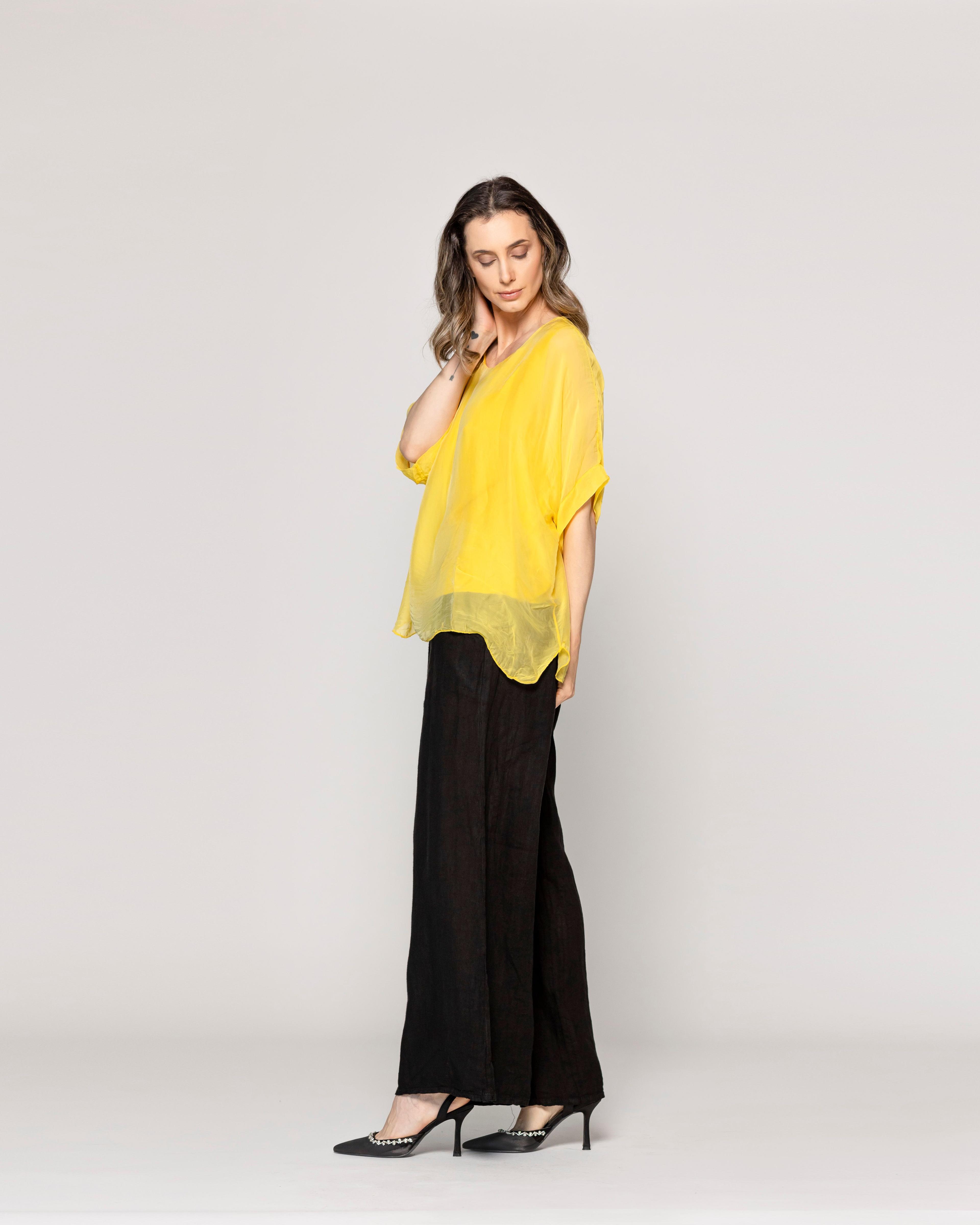 Blusa Mujer Boruta Mangas Murciélago Amarilla Lineatre-1