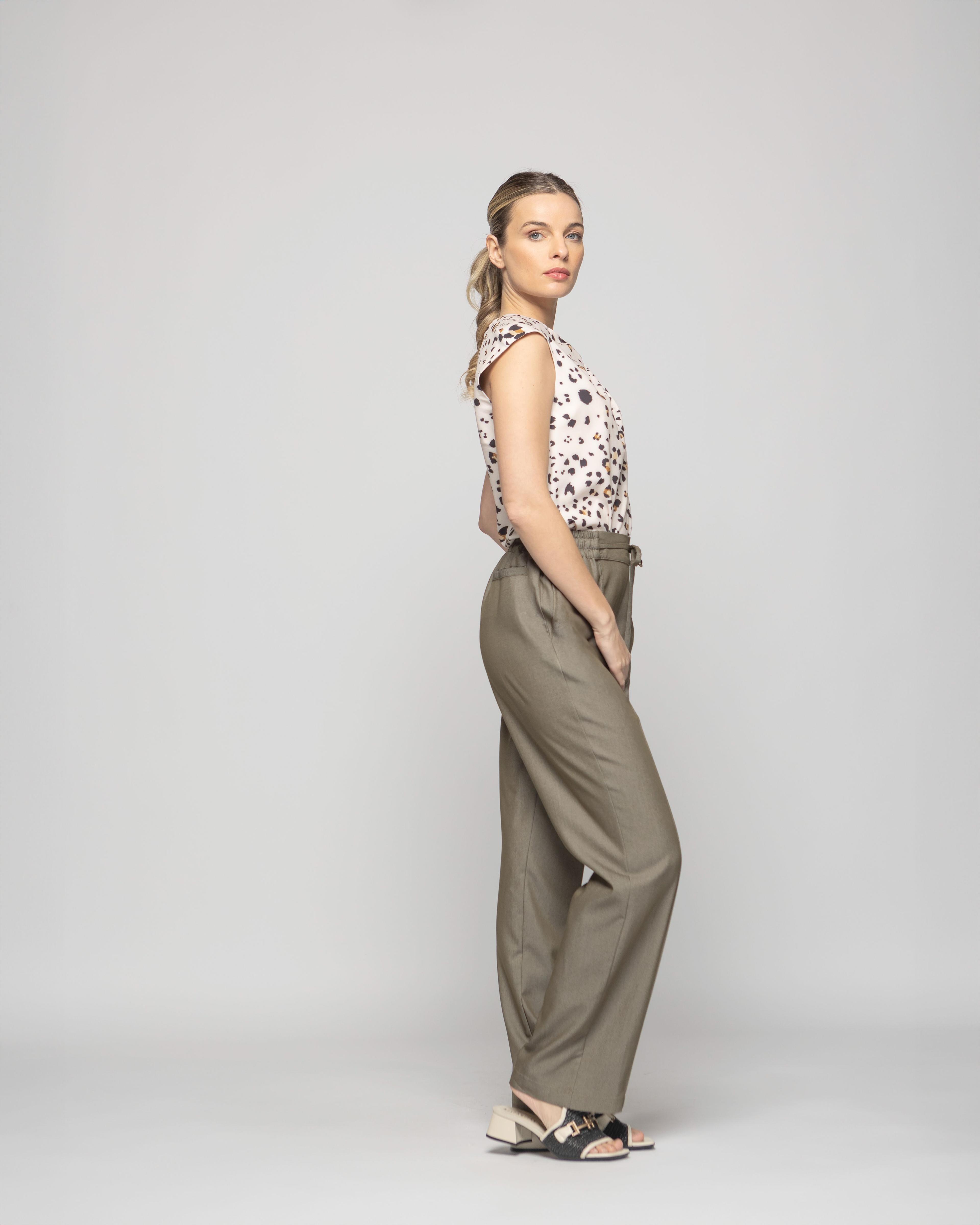 Blusa Mujer Bignonia Sin Mangas Cuello Drapeado Animal Print Blanco Vainilla Ludovica-9