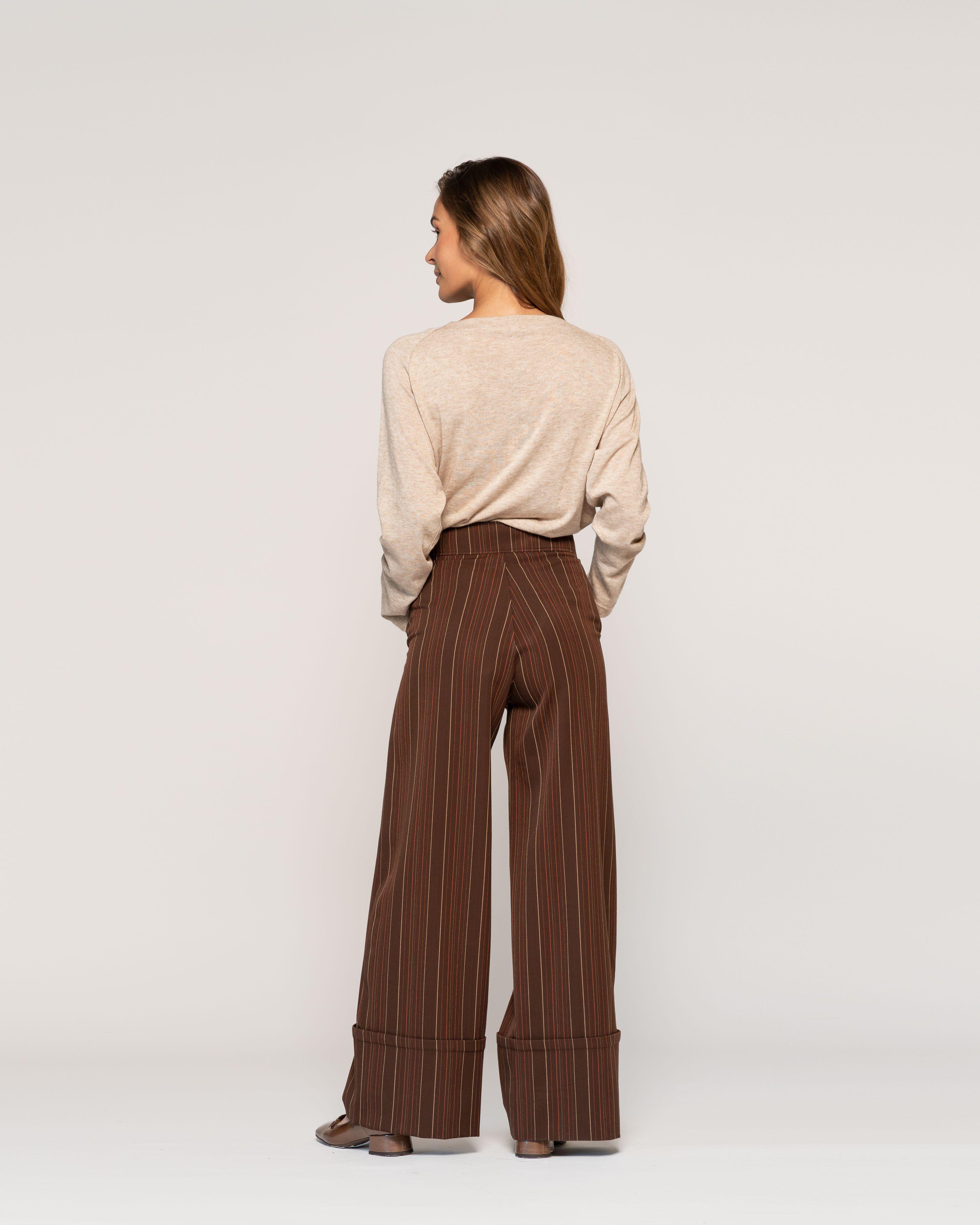 Polera Elvira Beige Ajustada Cuello Alto Manga Larga Ludovica-2