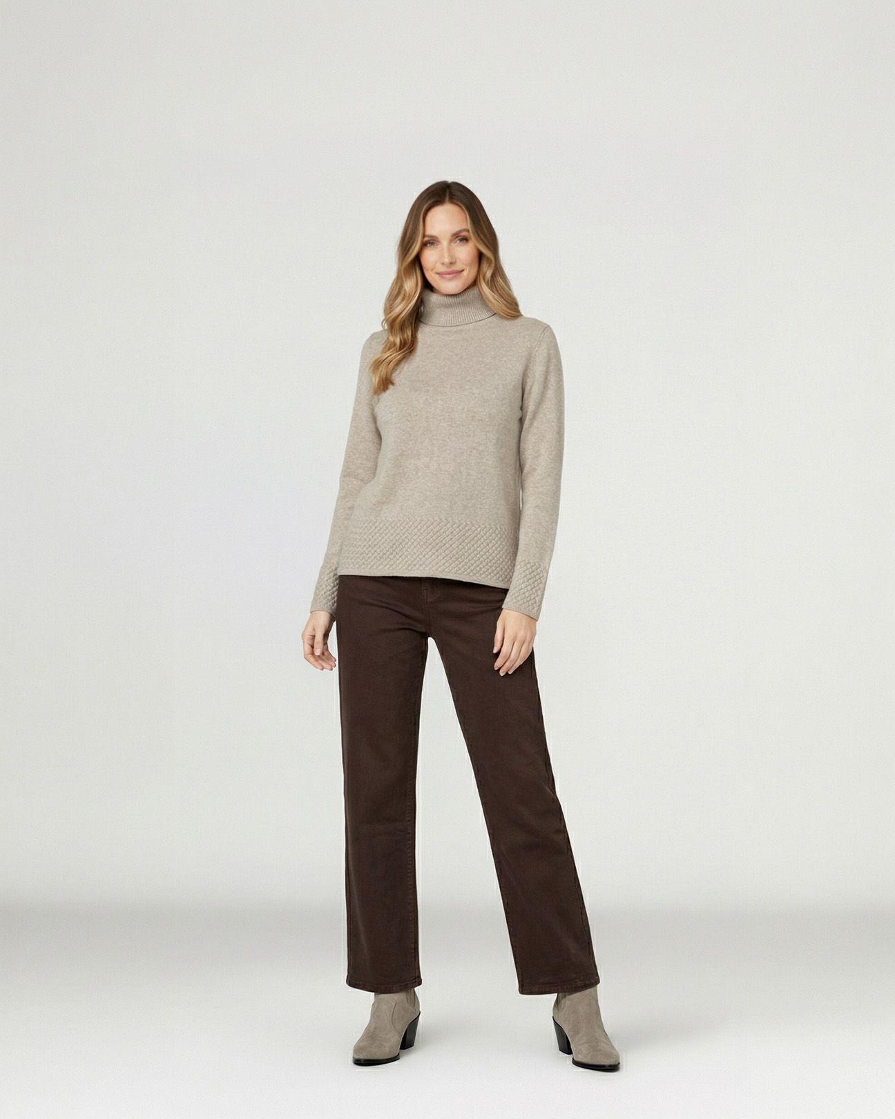 Sweater Mujer Lidia Relaxed Cuello Alto Redondo Manga Caída Fango Lineatre-3