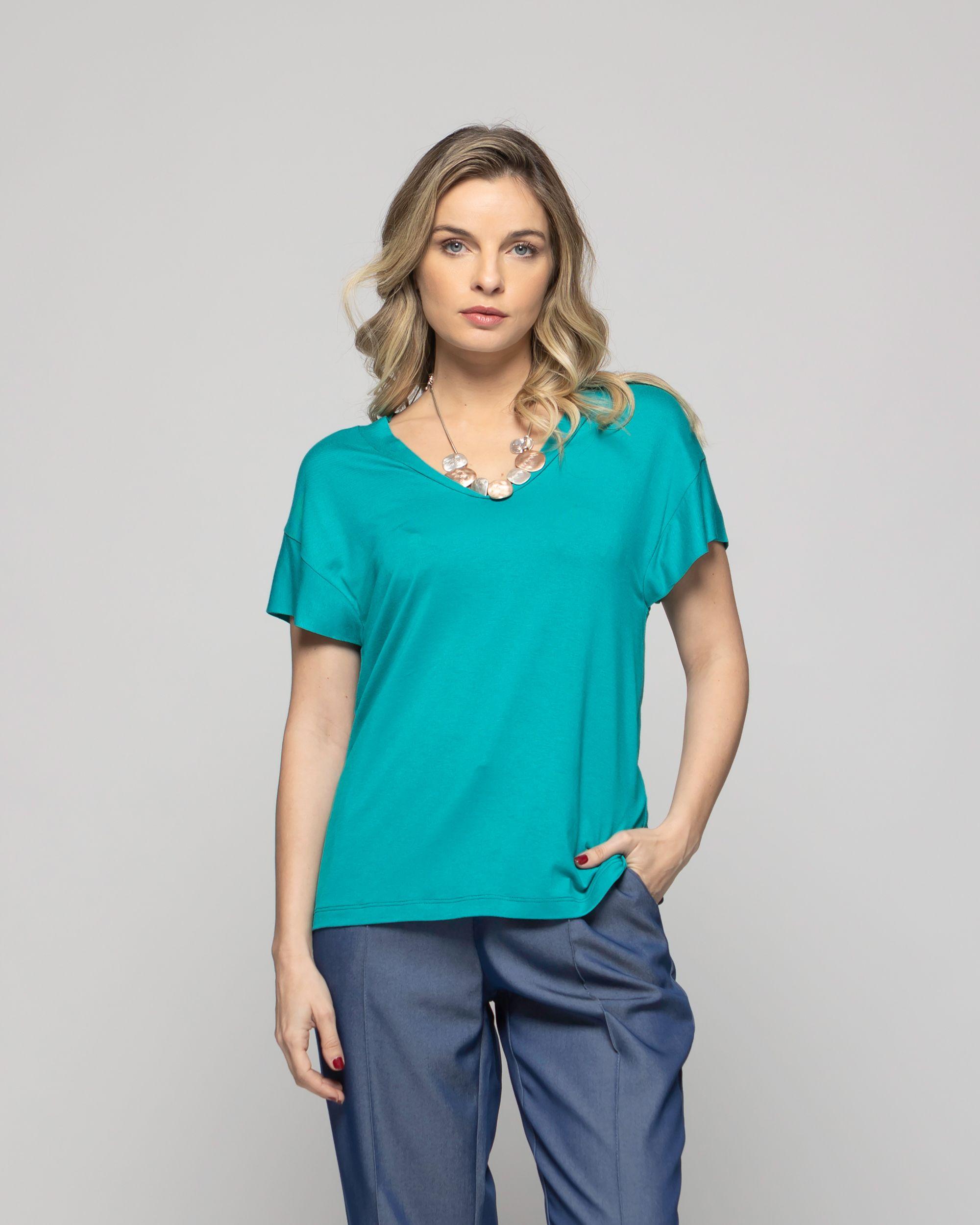 Polera Mujer Muscari Viscosa Manga Corta Escote V Lisa Verde Esmeralda Ludovica-3