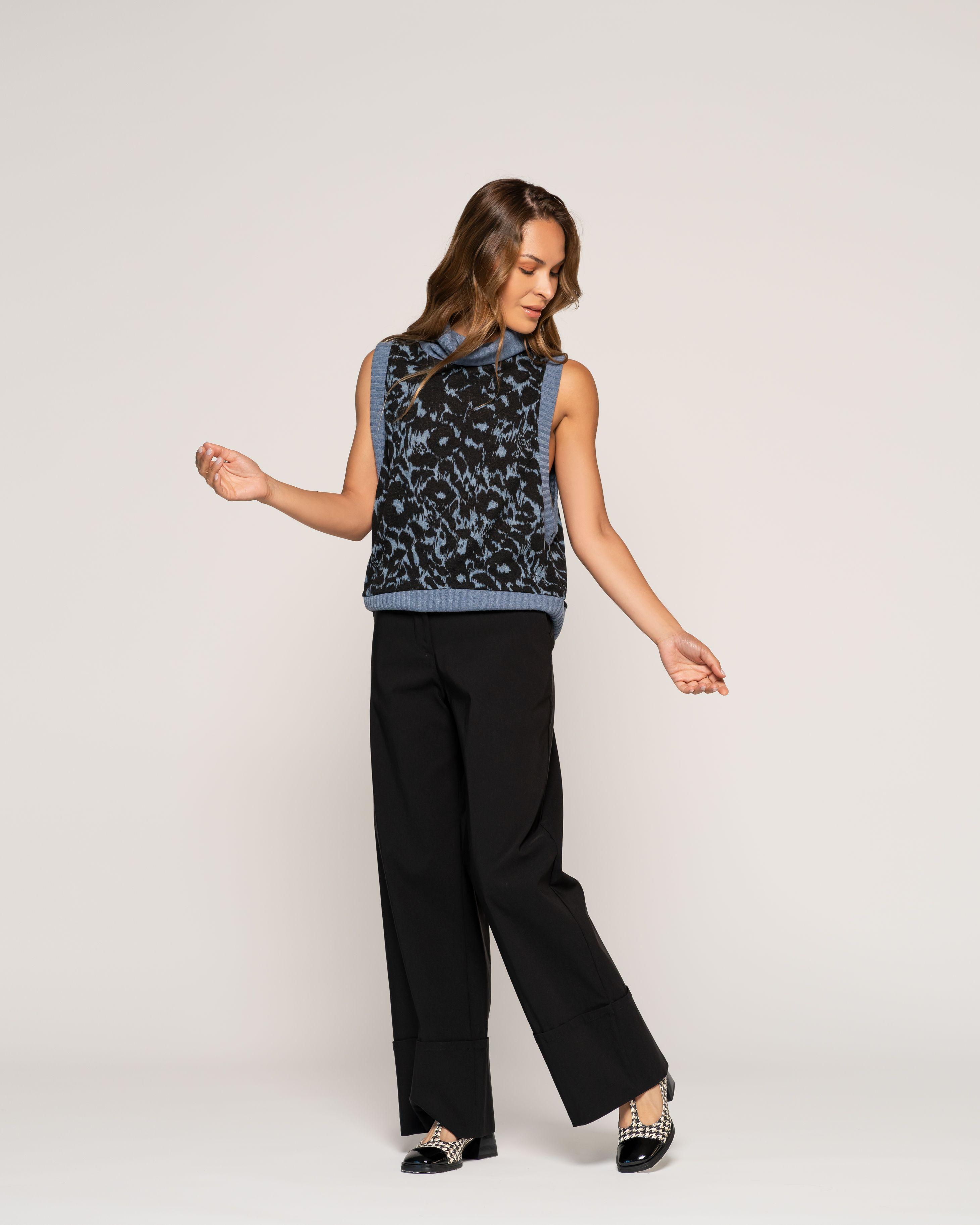 Sweater Lucía Índigo y Negro Relaxed Fit Sin Mangas Ludovica-0