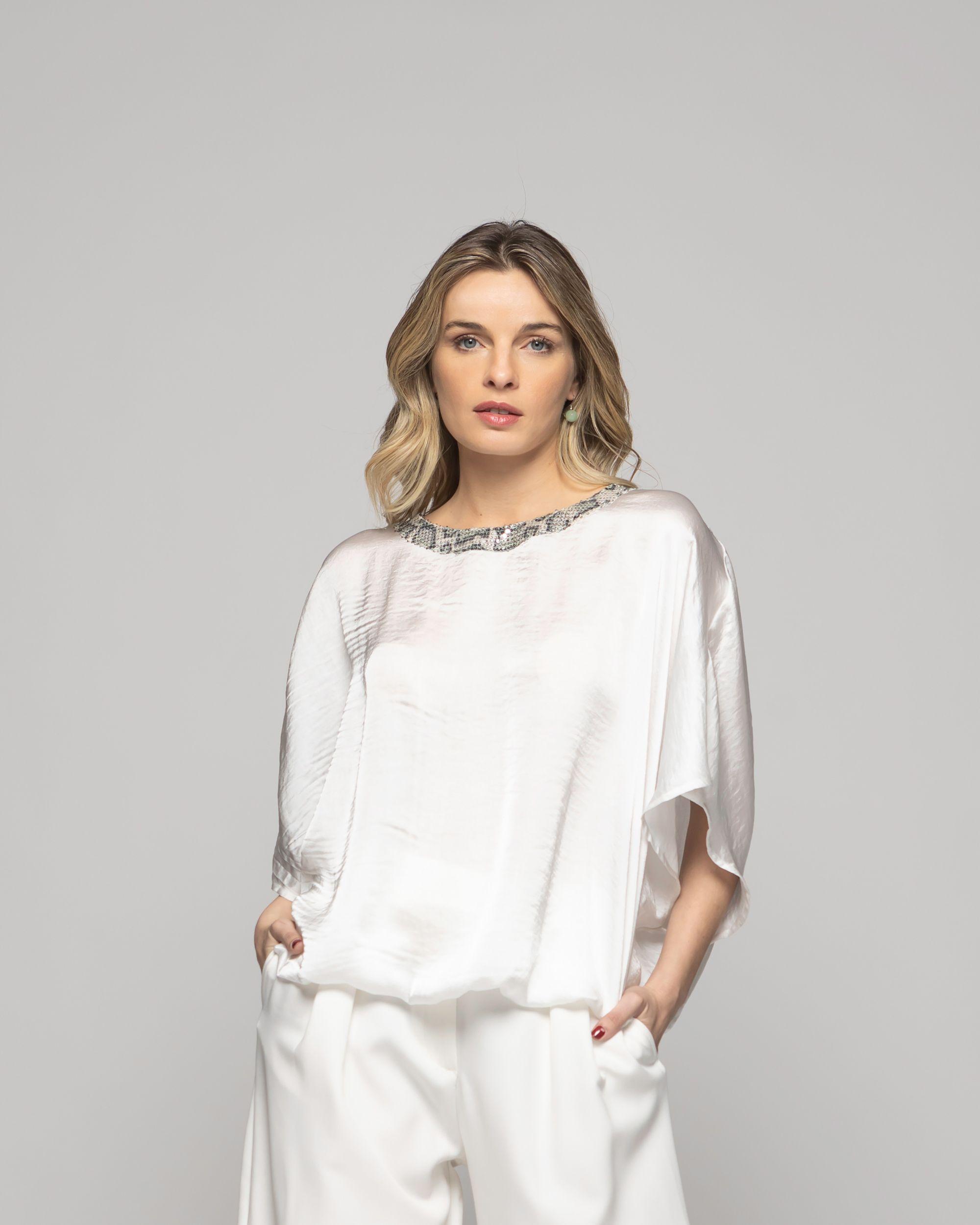 Blusa Mujer Girasol Satinada Detalle Lentejuelas Blanca Crudo Ludovica-3