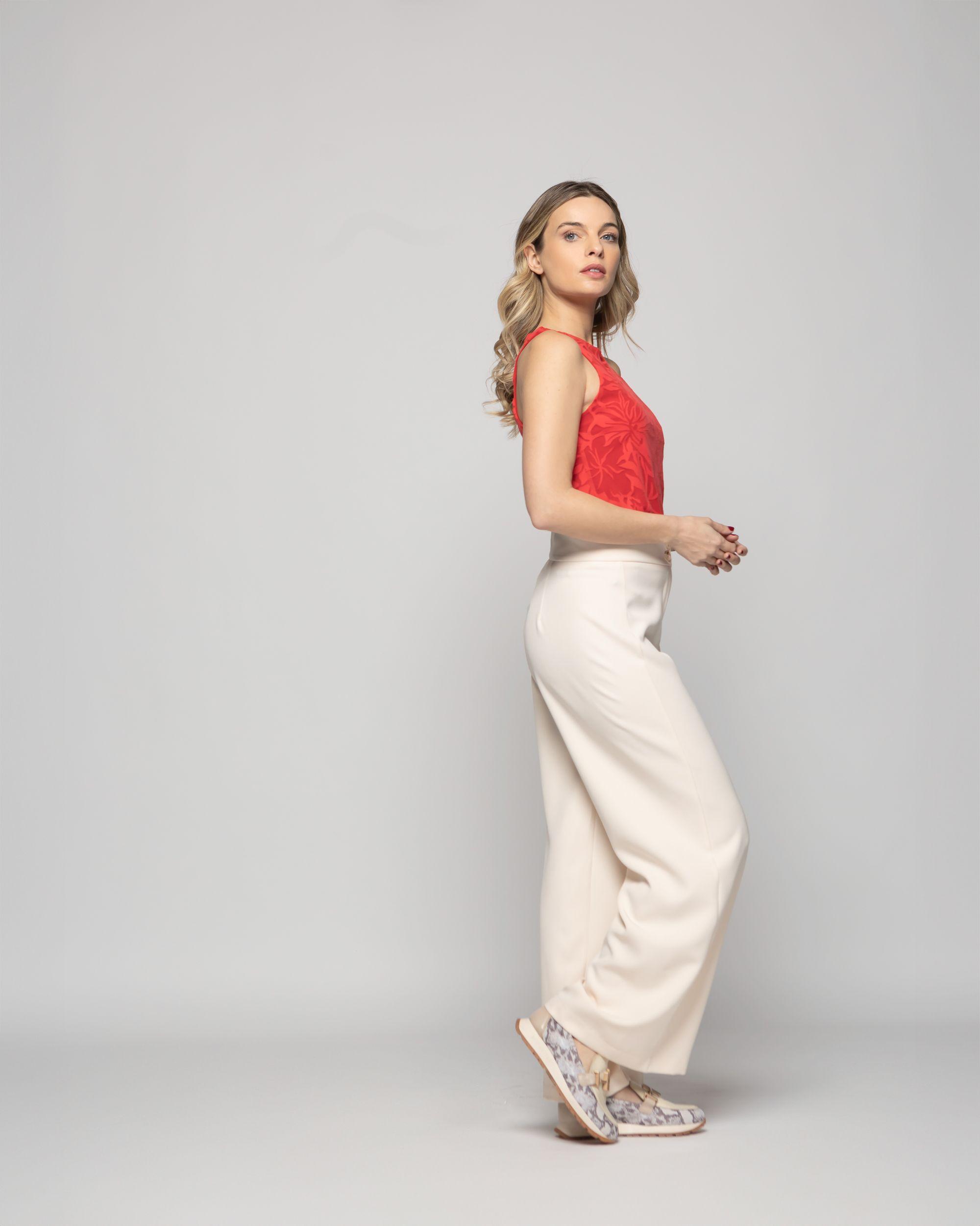 Polera Mujer Madreselva Sin Mangas Encaje Forrada Ludovica-5