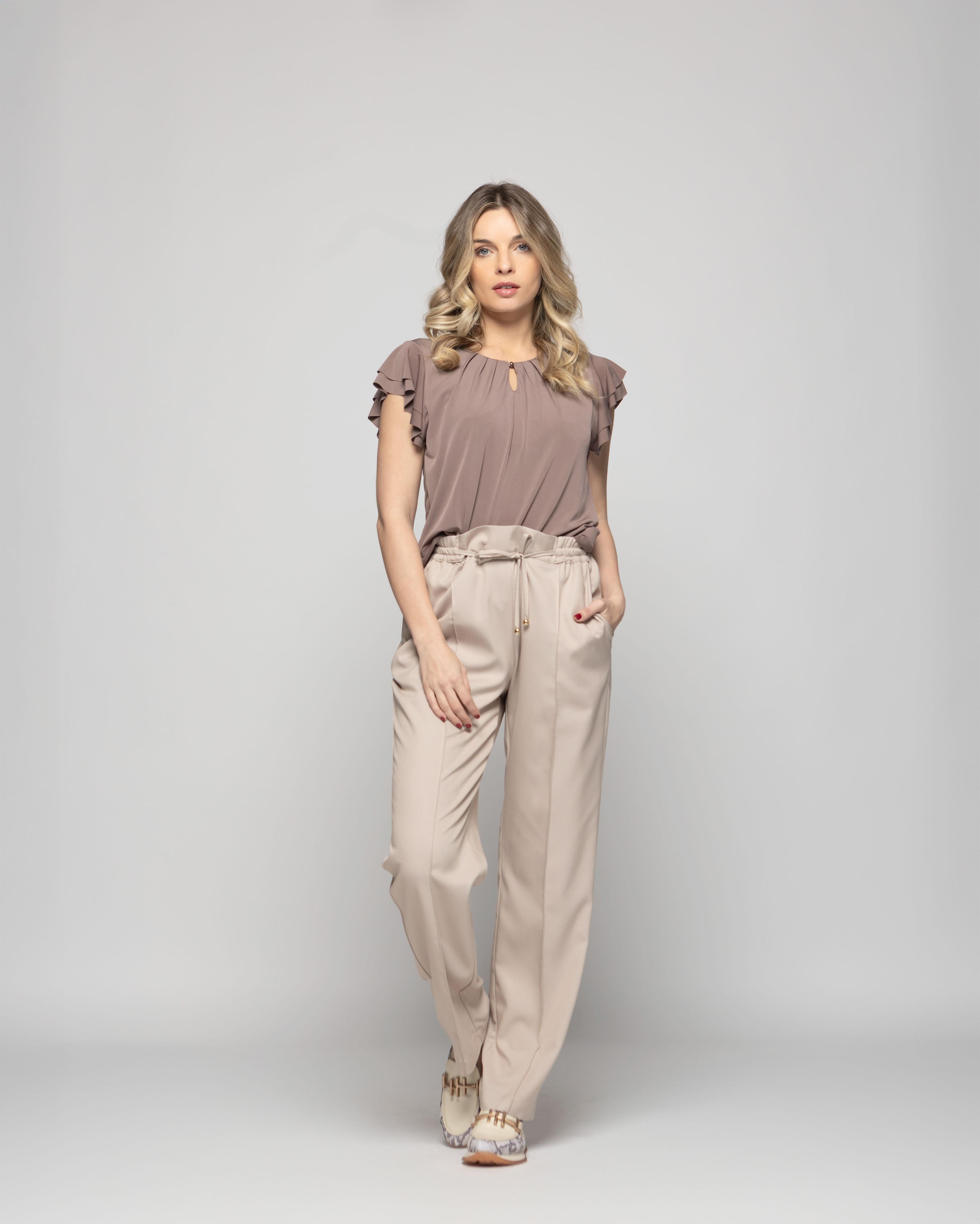 Polera Mujer Nenúfar Escote Redondo Mangas Con Vuelos Café Taupe Ludovica-1
